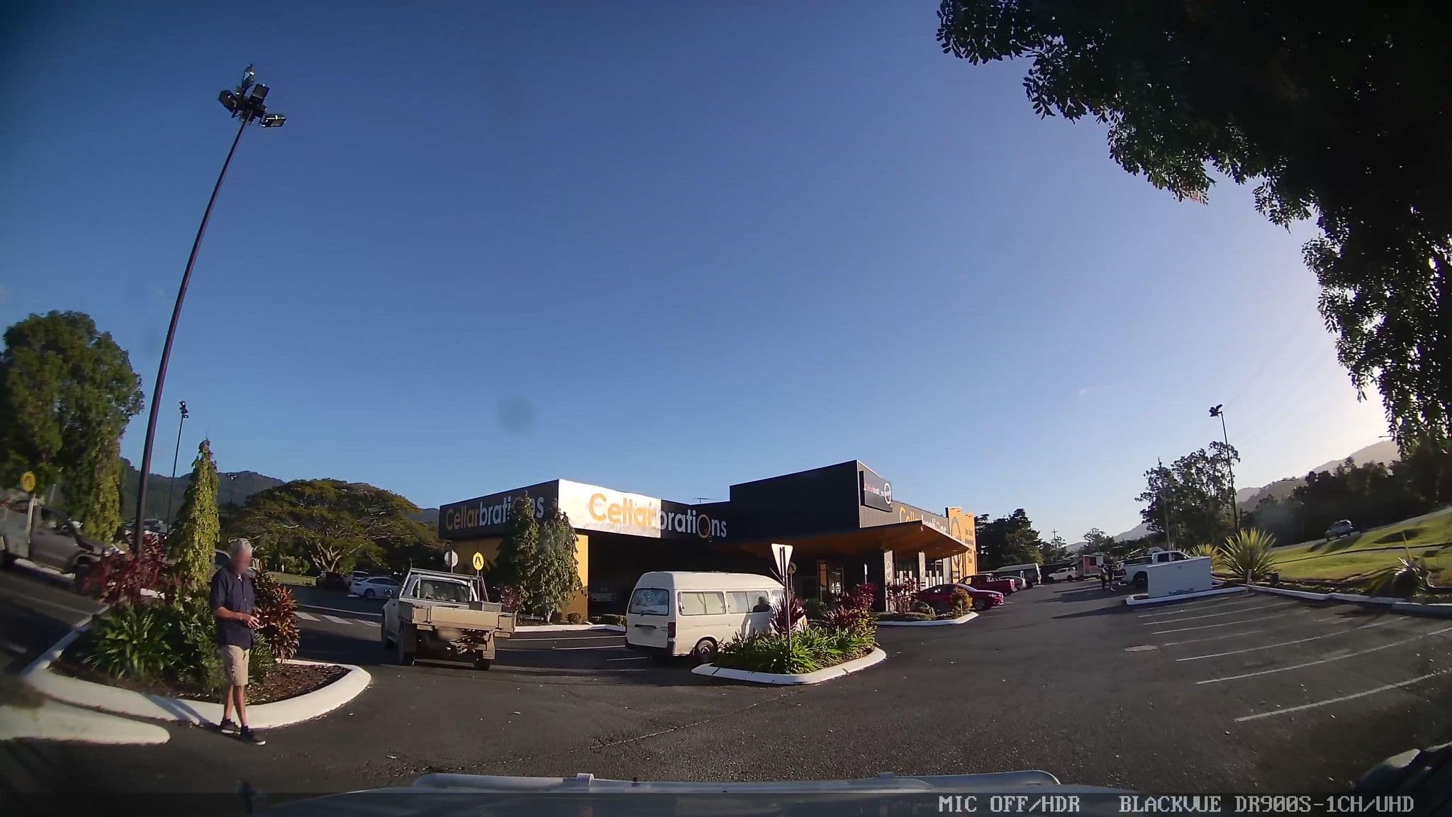 Street view near Reef Gateway Hotel, Cannonvale — © jthnz (CC BY-SA · Mapillary)