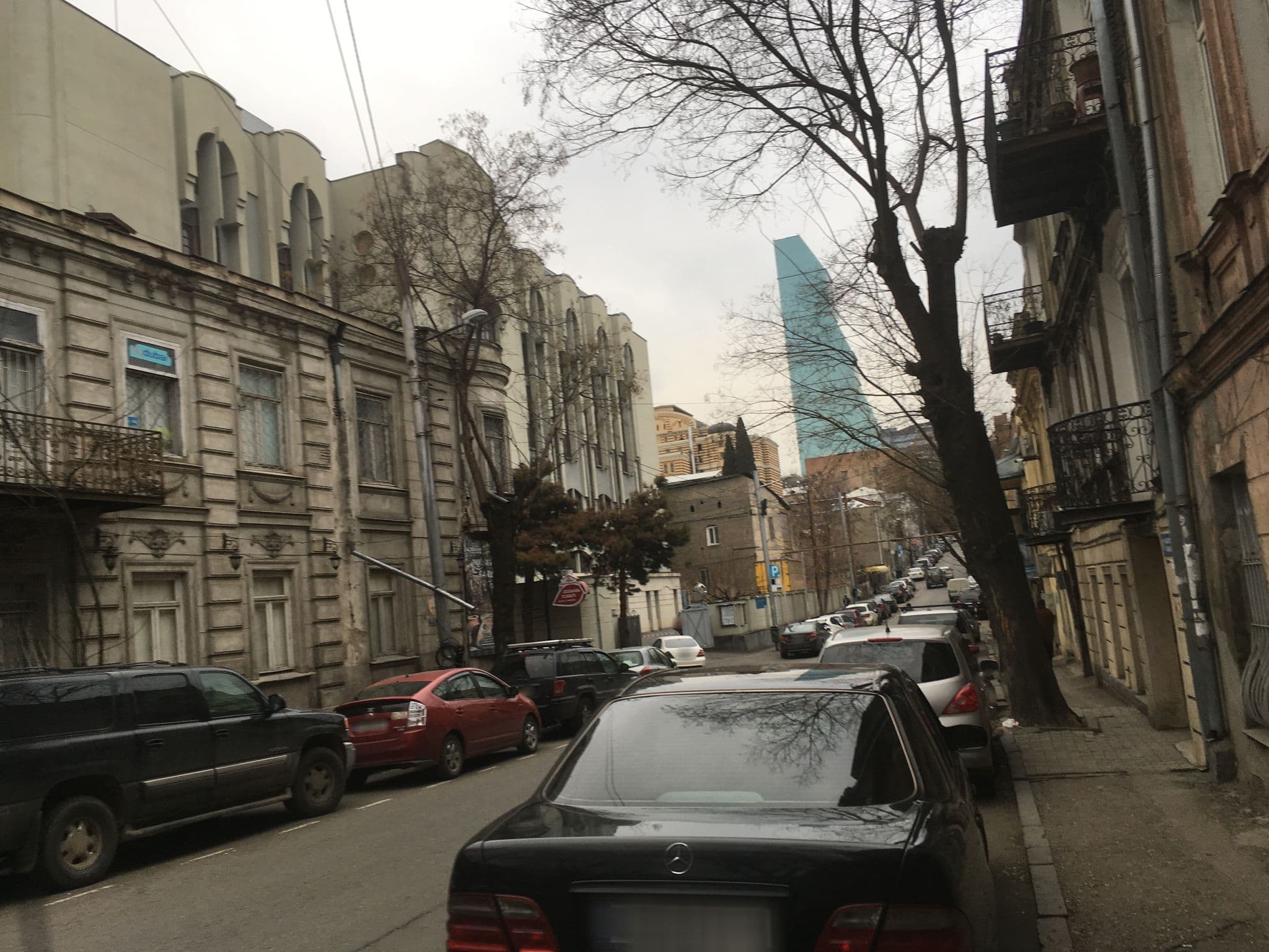 Street view near H'otello, Okroq’ana
