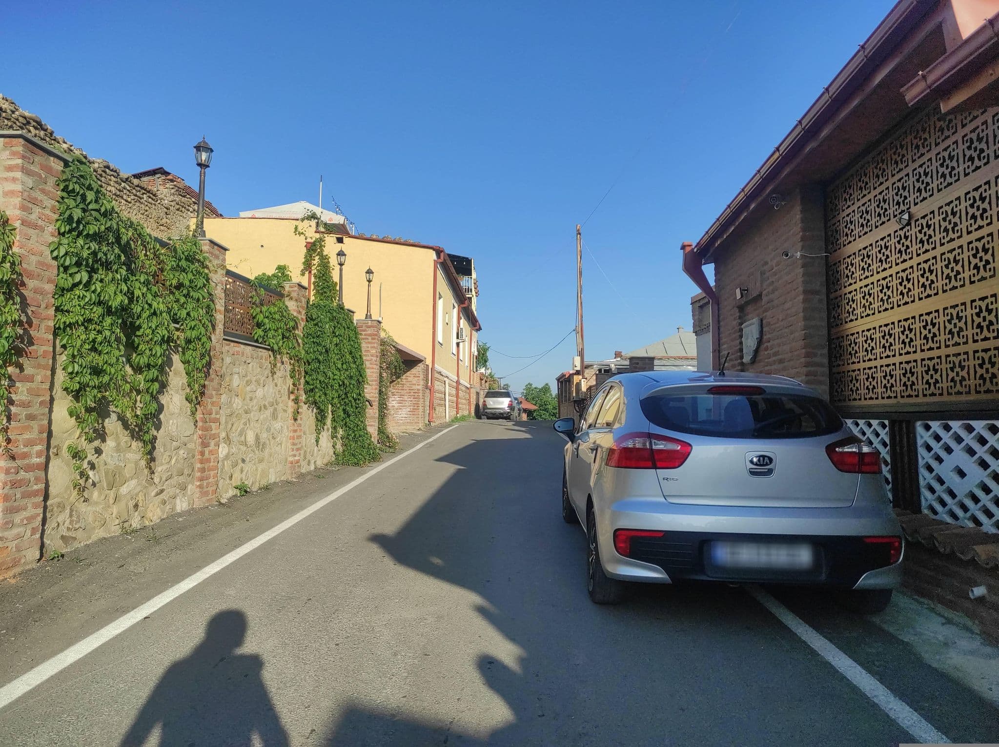 Street view near Guest House Tamariani, Sighnaghi — © David_Osipov (CC BY-SA · Mapillary)