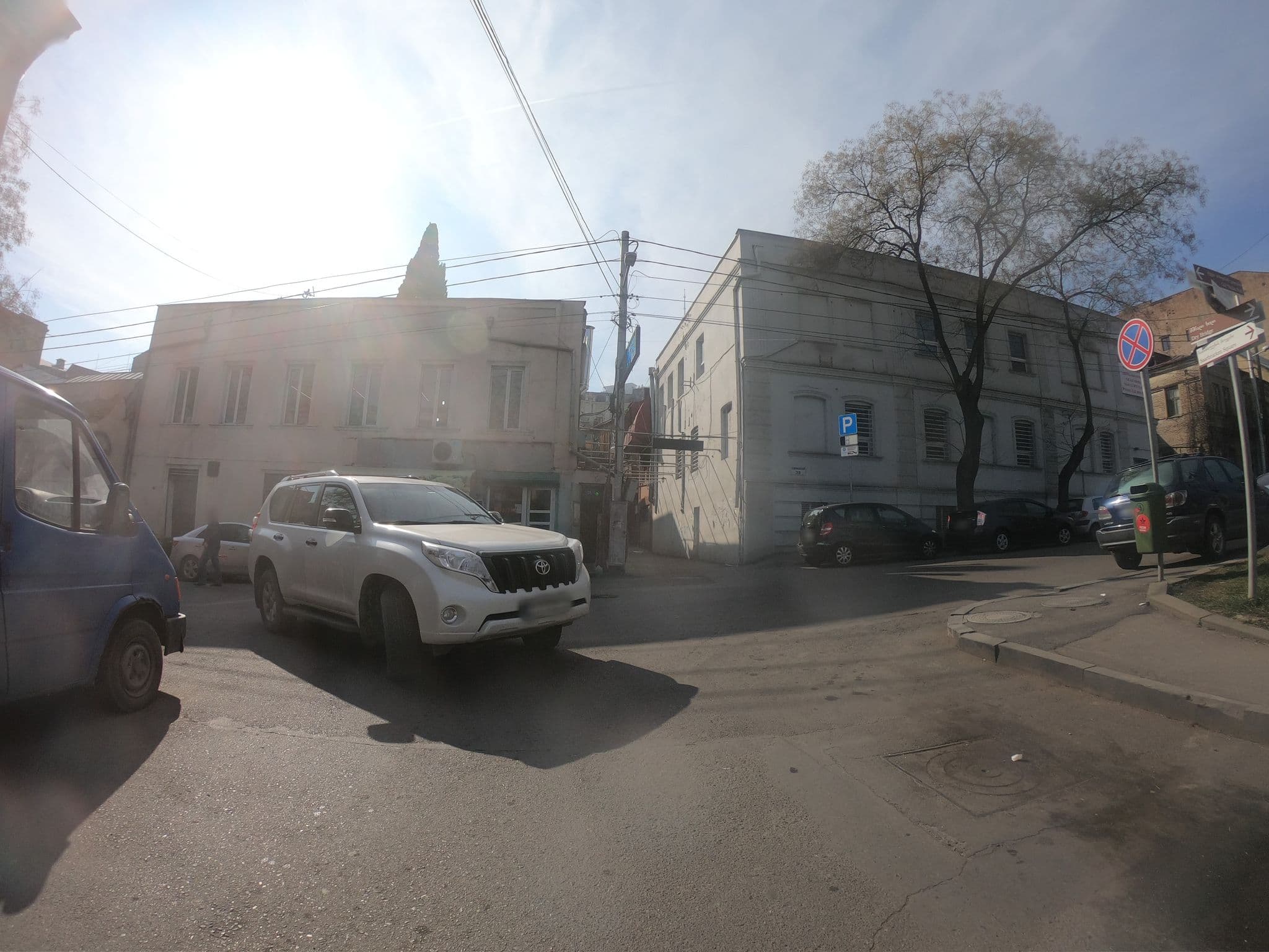 Street view near Daviti Tbilisi, Okroq’ana — © eneerhut (CC BY-SA · Mapillary)