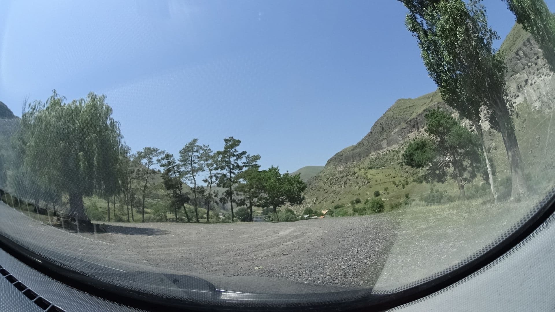 Street view near 2 tents, Dilisk’a — © sashazykov (CC BY-SA · Mapillary)