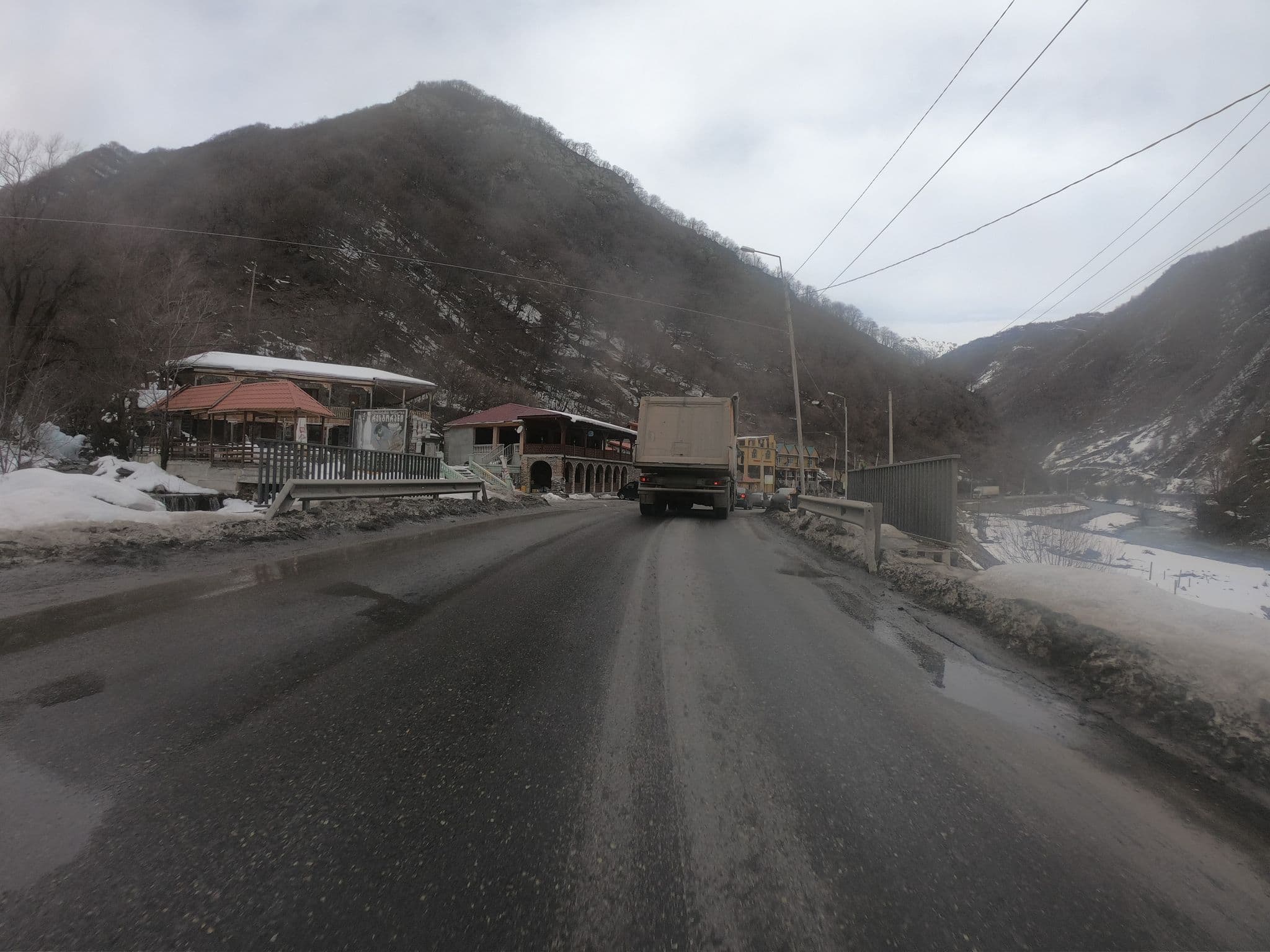 Street view near OLD HOUSE, Pasanauri — © eneerhut (CC BY-SA · Mapillary)