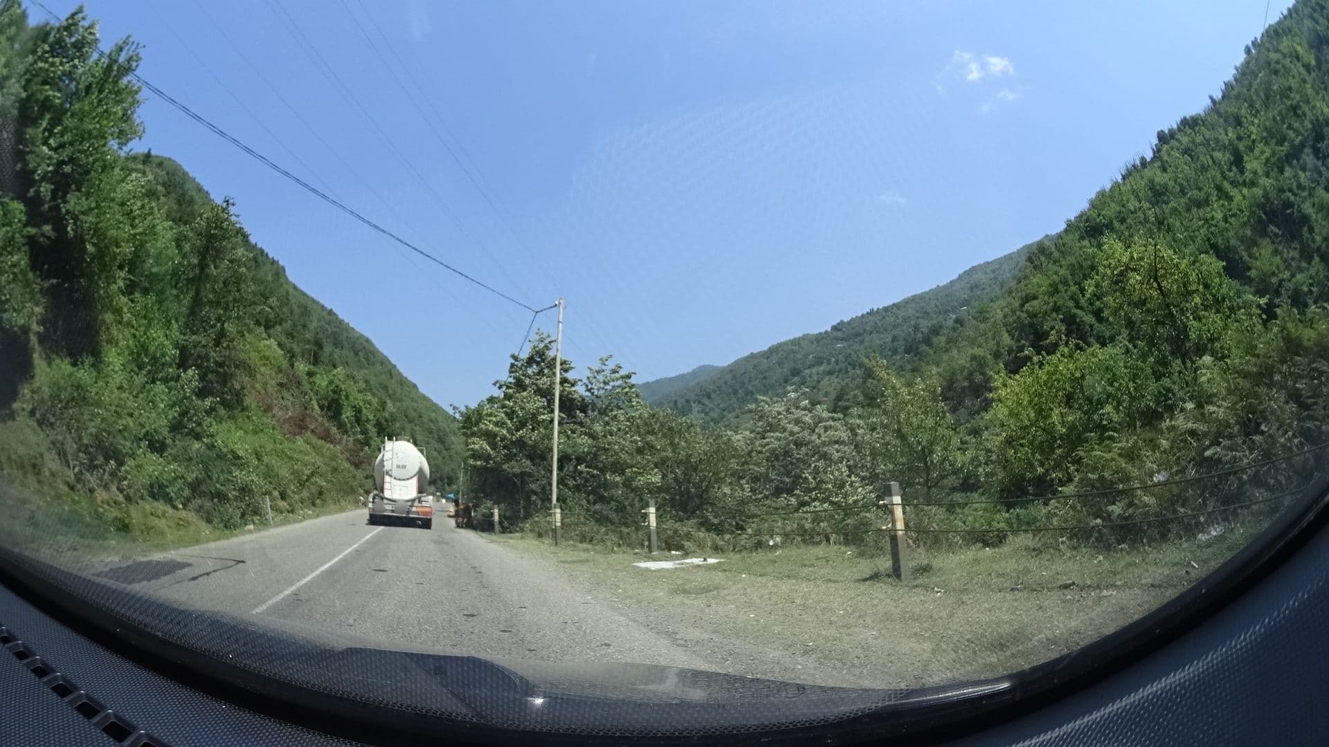 Street view near free camping (small spot), Keda — © sashazykov (CC BY-SA · Mapillary)