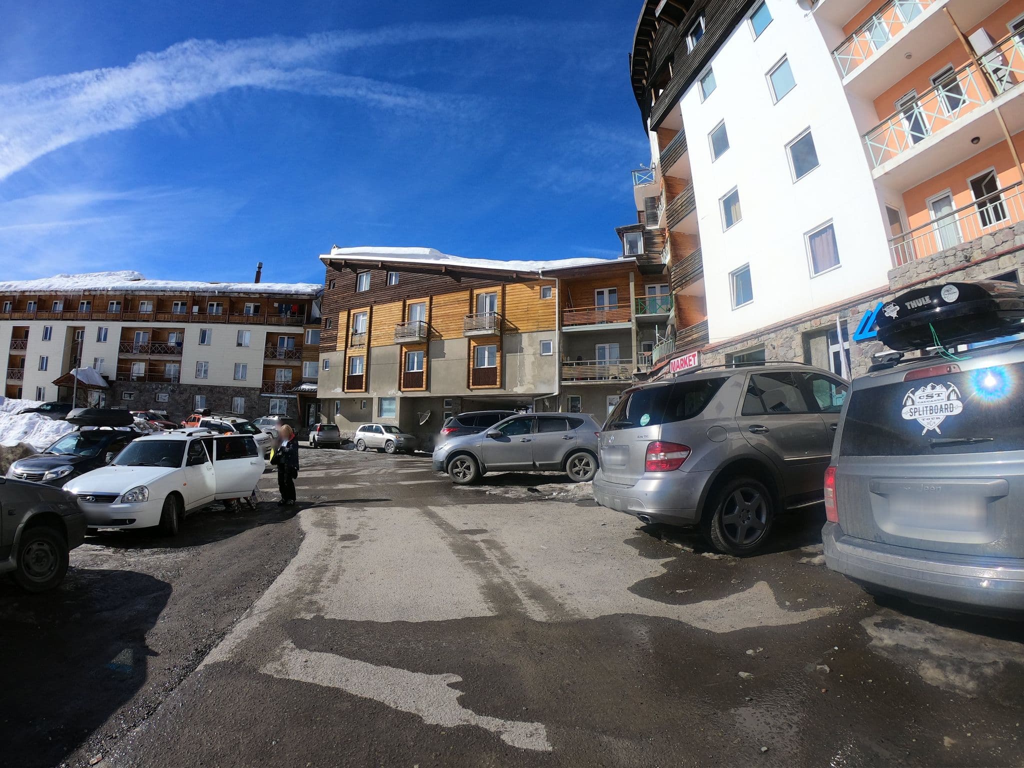 Street view near Coop 2004, Gudauri — © eneerhut (CC BY-SA · Mapillary)