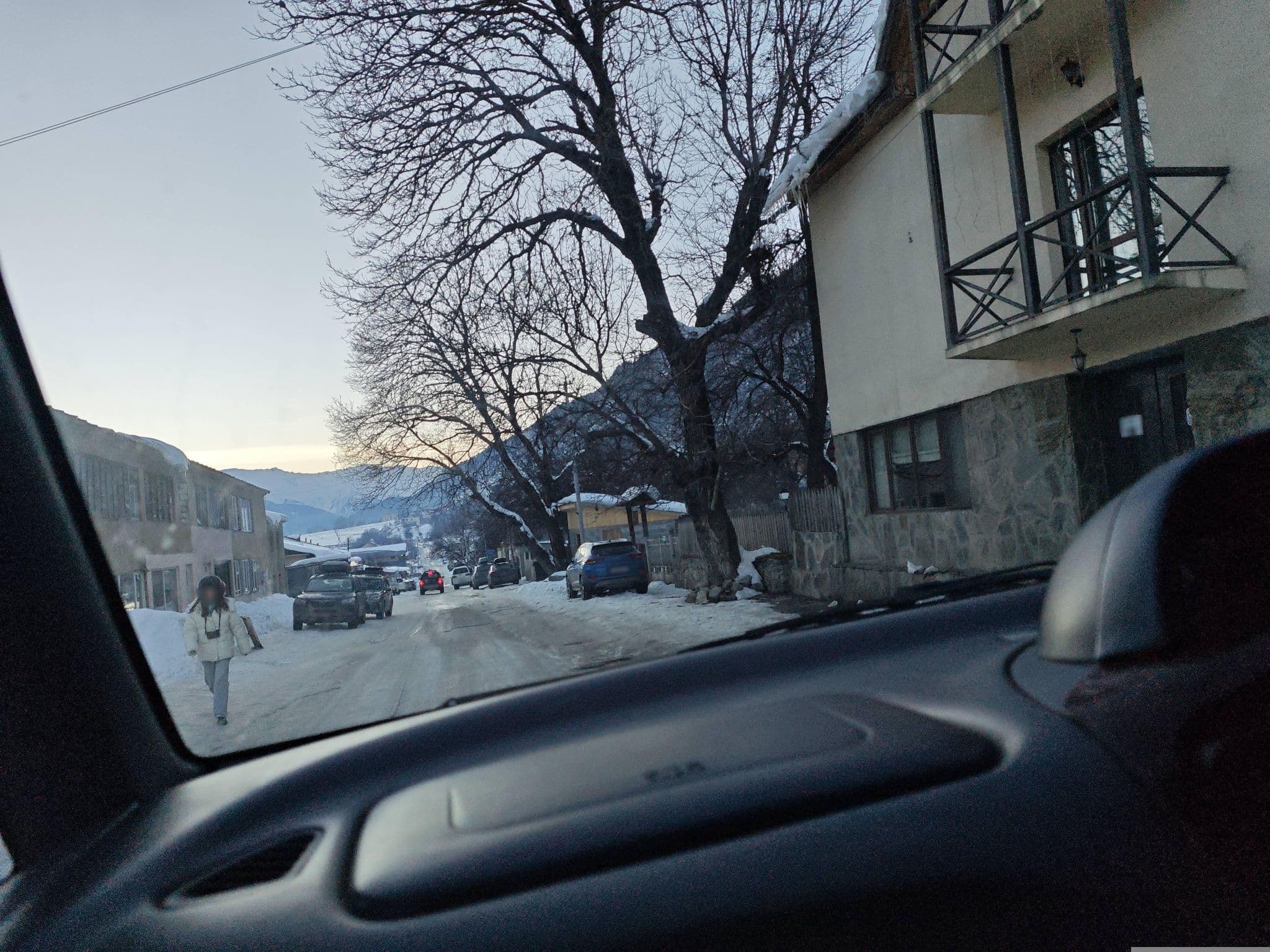 Street view near Gera, Mestia