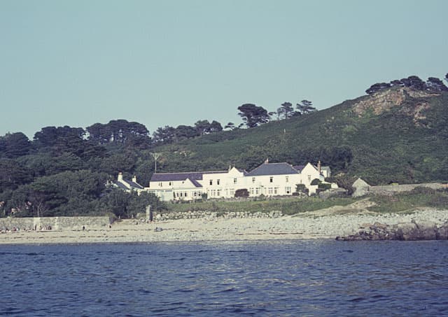 White House (via Wikimedia Commons, CC BY-SA 2.0)