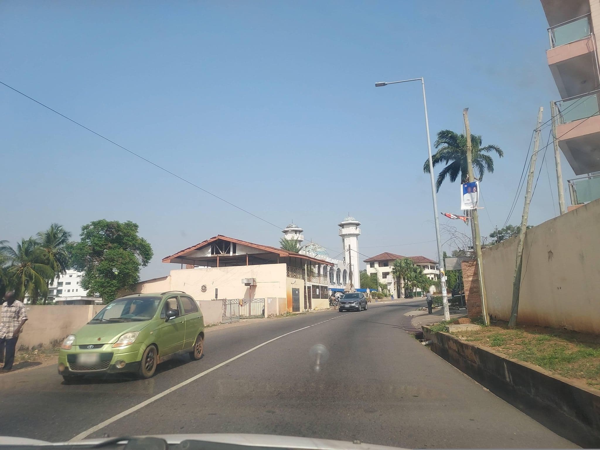 Street view near Airport Grande, Medina Estates