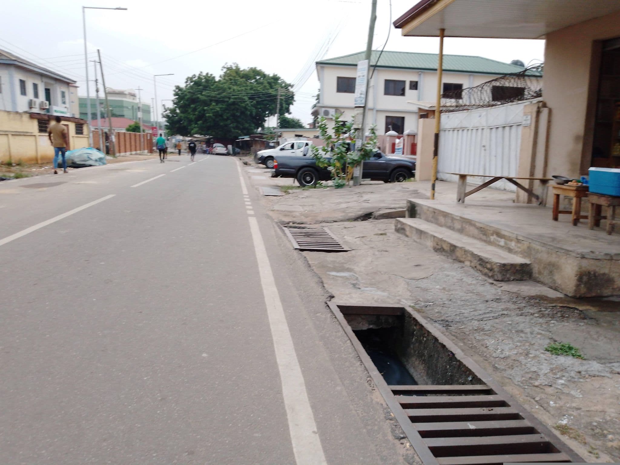Street view near Shield hotel, Accra — © cmenttor (CC BY-SA · Mapillary)