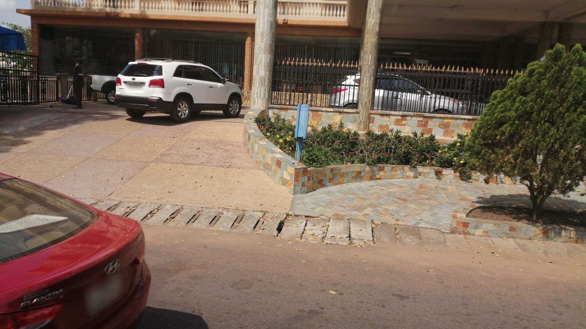 Street view near Mensvic Grand Hotel, Medina Estates