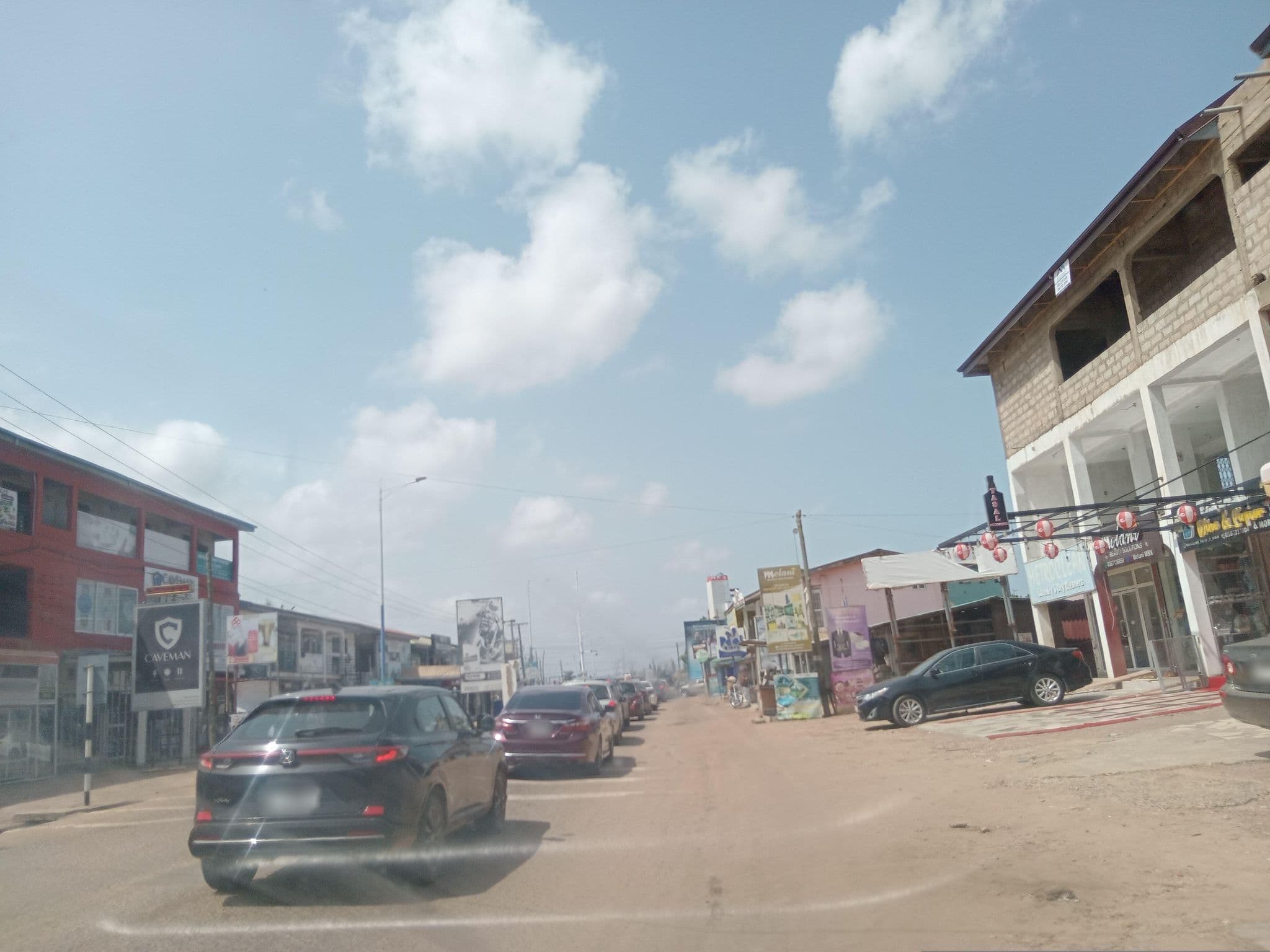 Street view near White Stone Lodge, Medina Estates