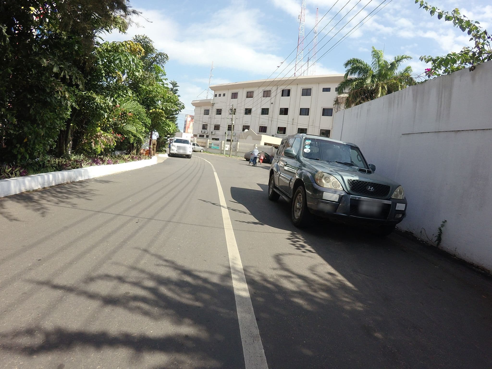 Street view near Maxlot Hotel, Accra — © mawutor (CC BY-SA · Mapillary)