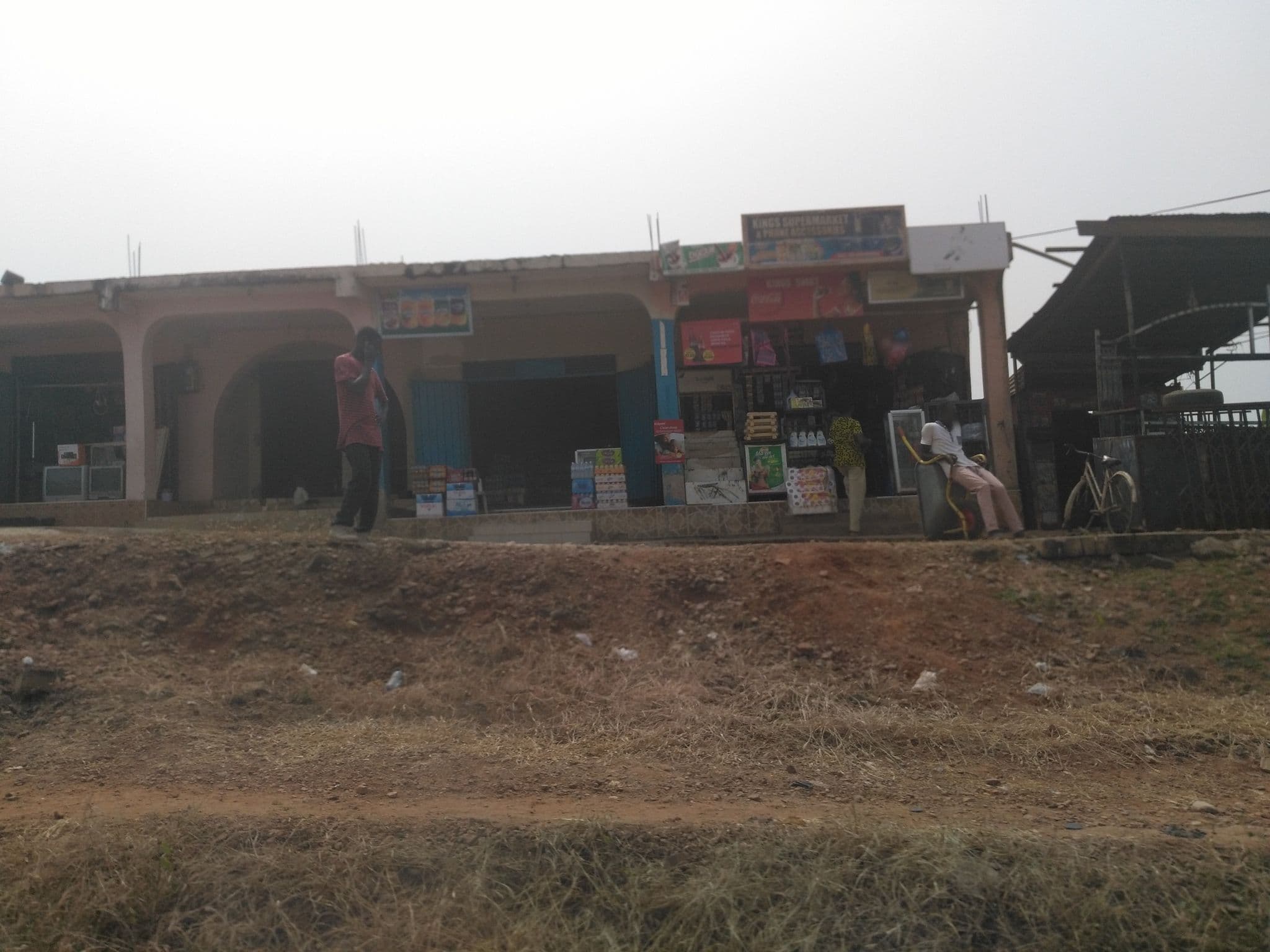 Street view near Arkomenz Hotel, Kumasi