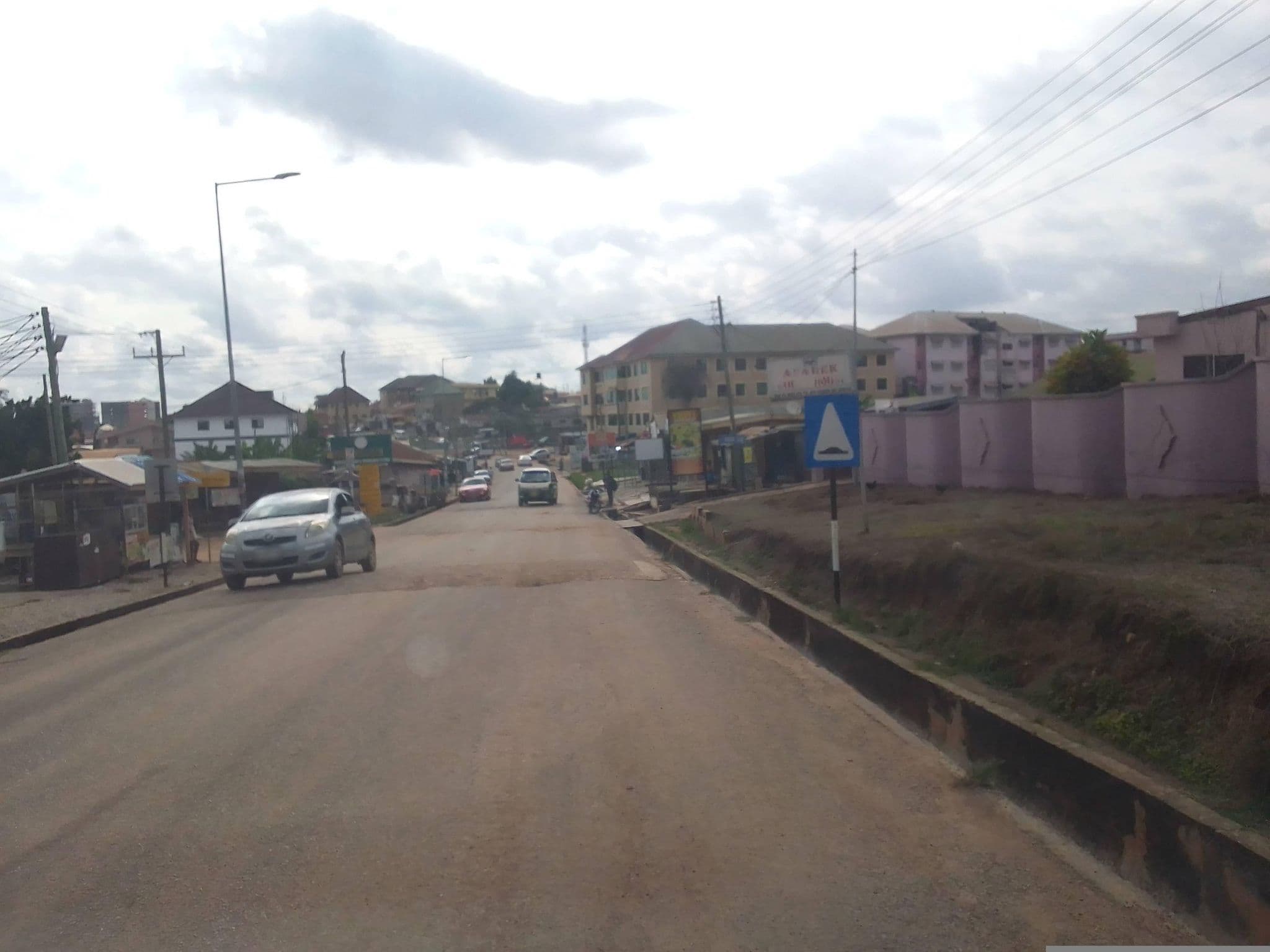 Street view near Asabek, Kumasi