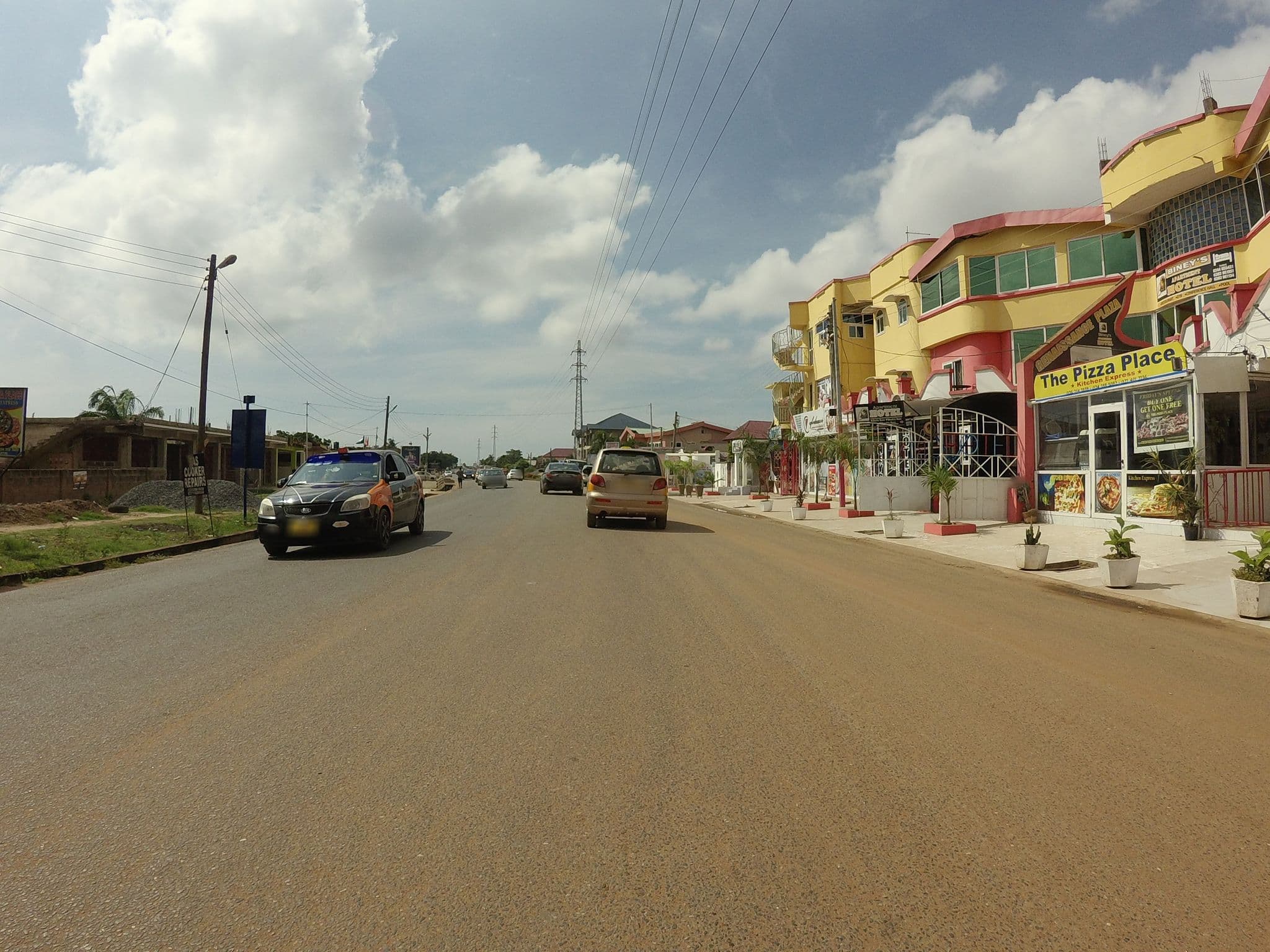 Street view near Benny’s Apartment Hotel, Nungua — © mawutor (CC BY-SA · Mapillary)