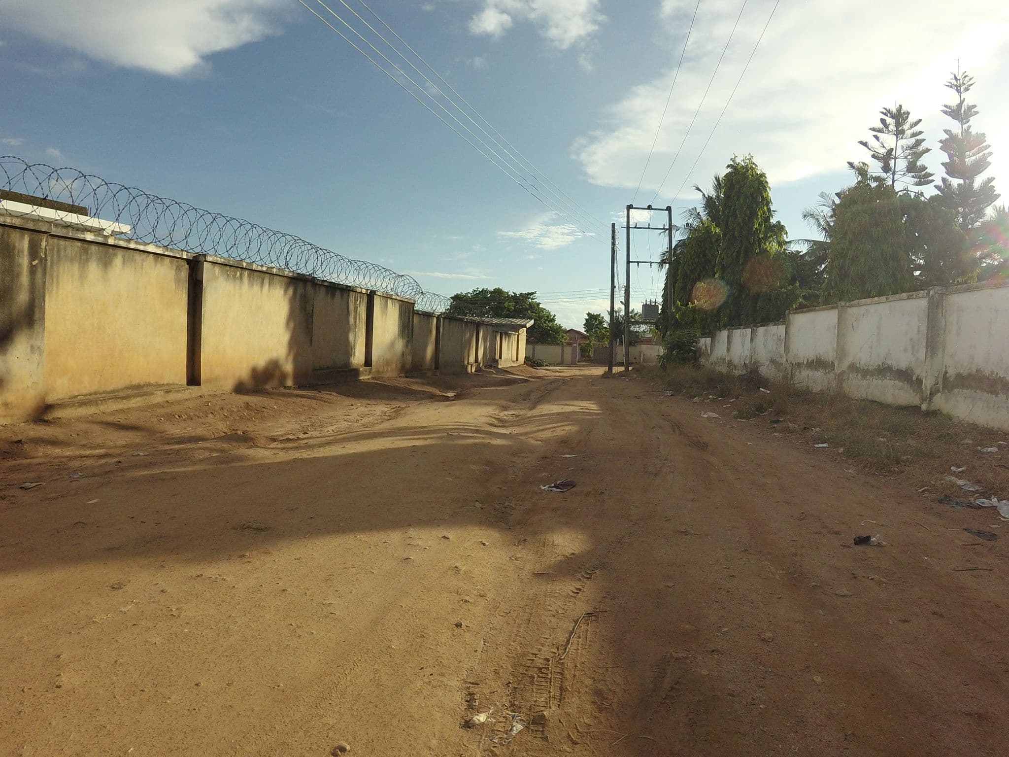 Street view near Hotel Primavera, Ahwiaa — © mawutor (CC BY-SA · Mapillary)