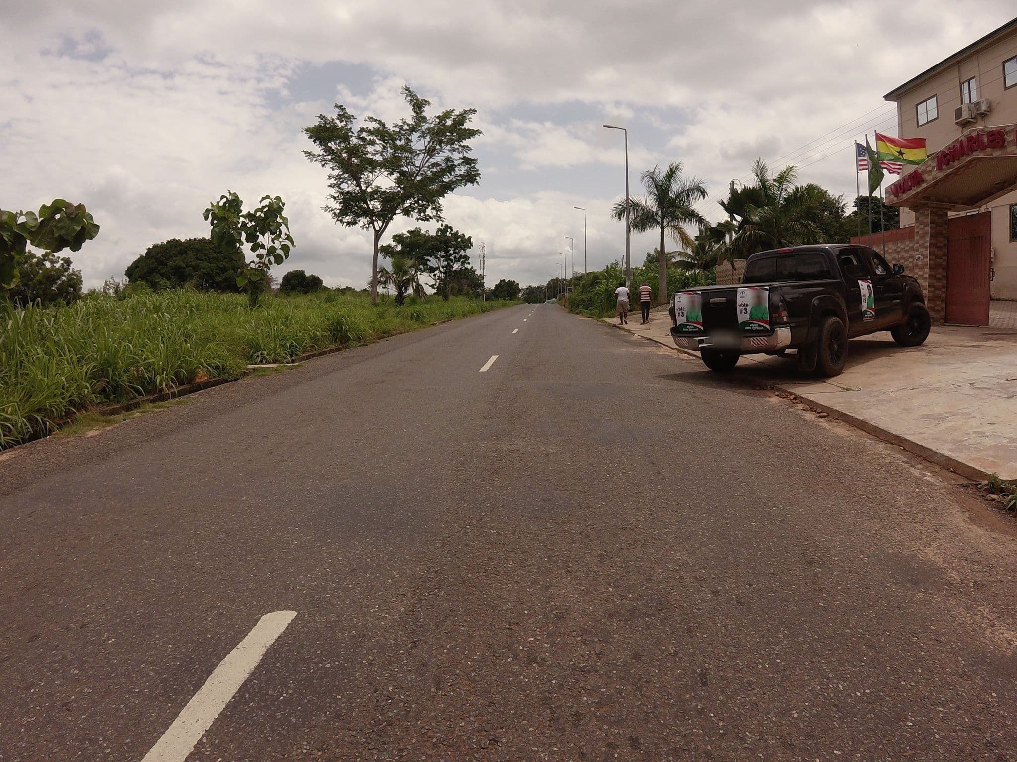 Street view near Volta Vicharles Hotel, Ho — © mawutor (CC BY-SA · Mapillary)