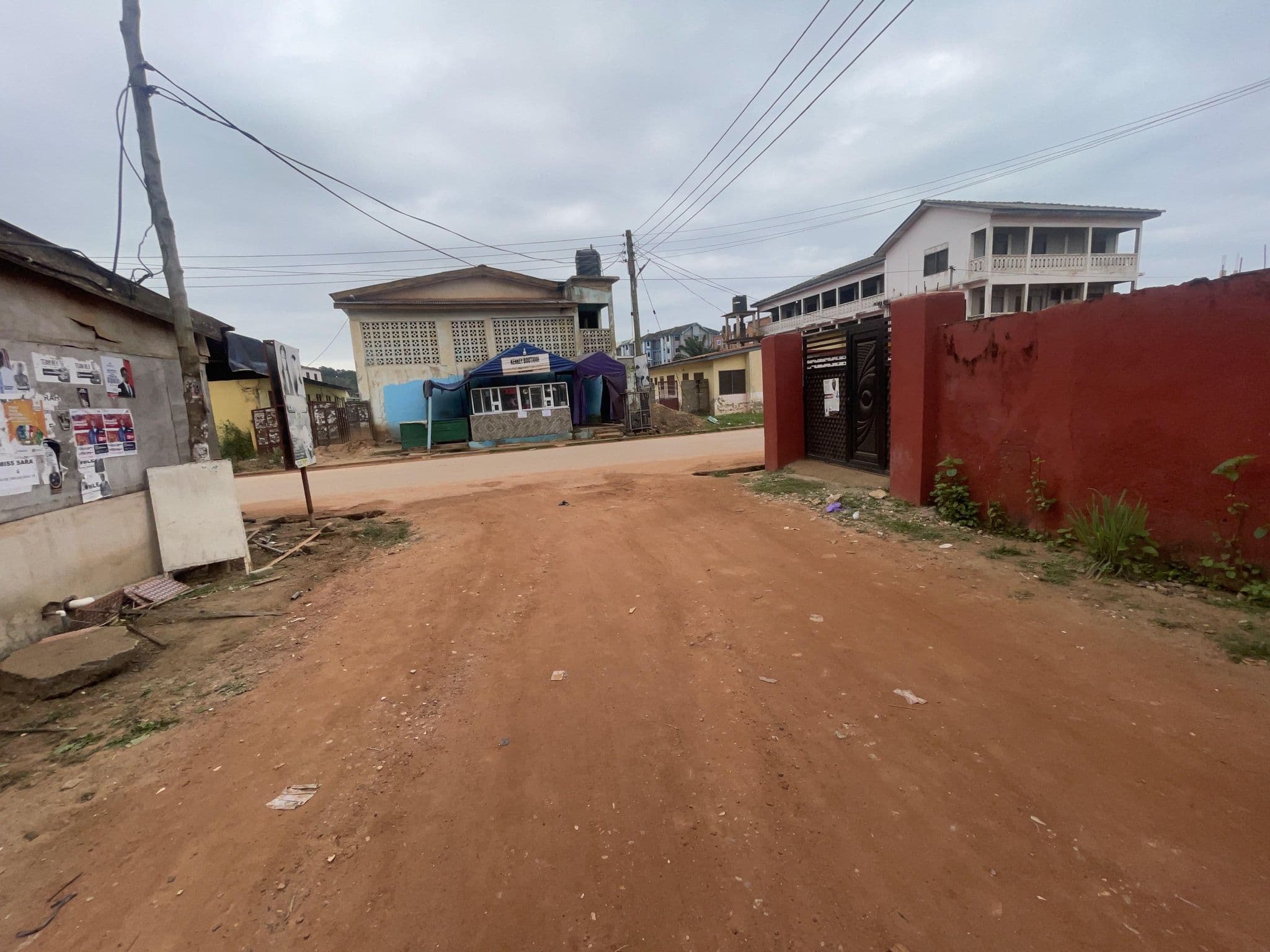 Street view near Glorious Hostel, Cape Coast