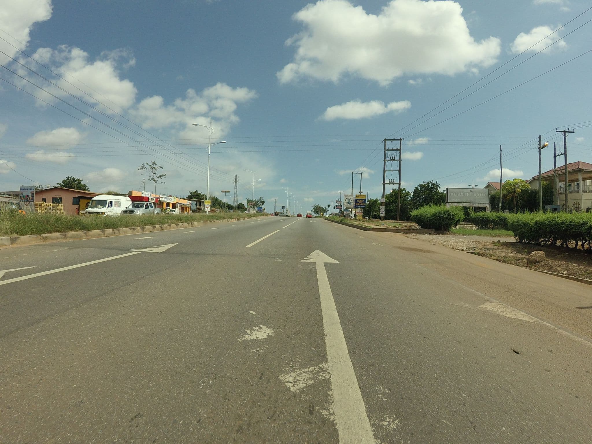 Street view near Edek Luxury Guest House, Adenta — © mawutor (CC BY-SA · Mapillary)