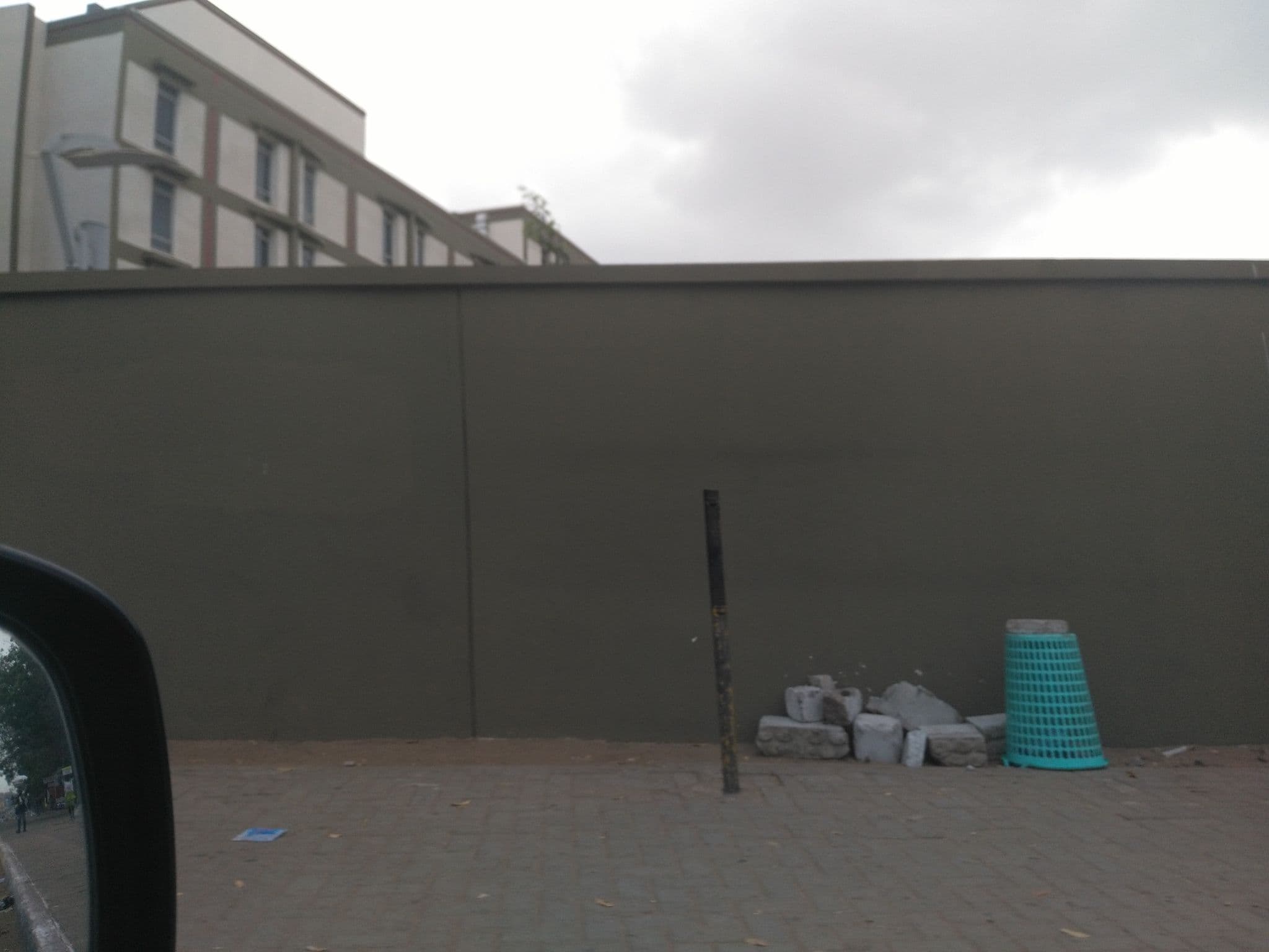 Street view near Accra Marriot Hotel, Osu — © ralebipim (CC BY-SA · Mapillary)