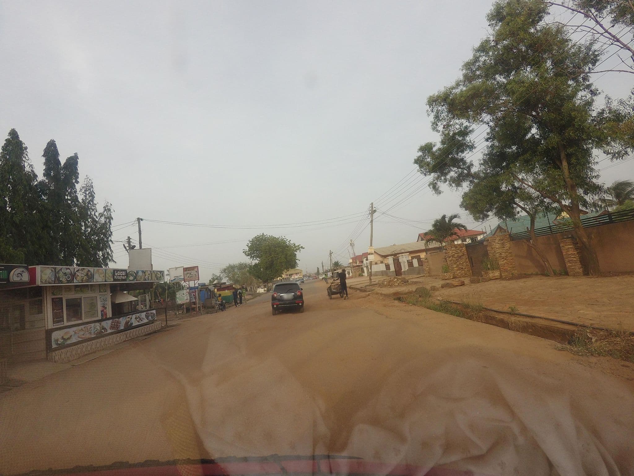 Street view near Ropongi Living Room, Ashaiman — © cmenttor (CC BY-SA · Mapillary)