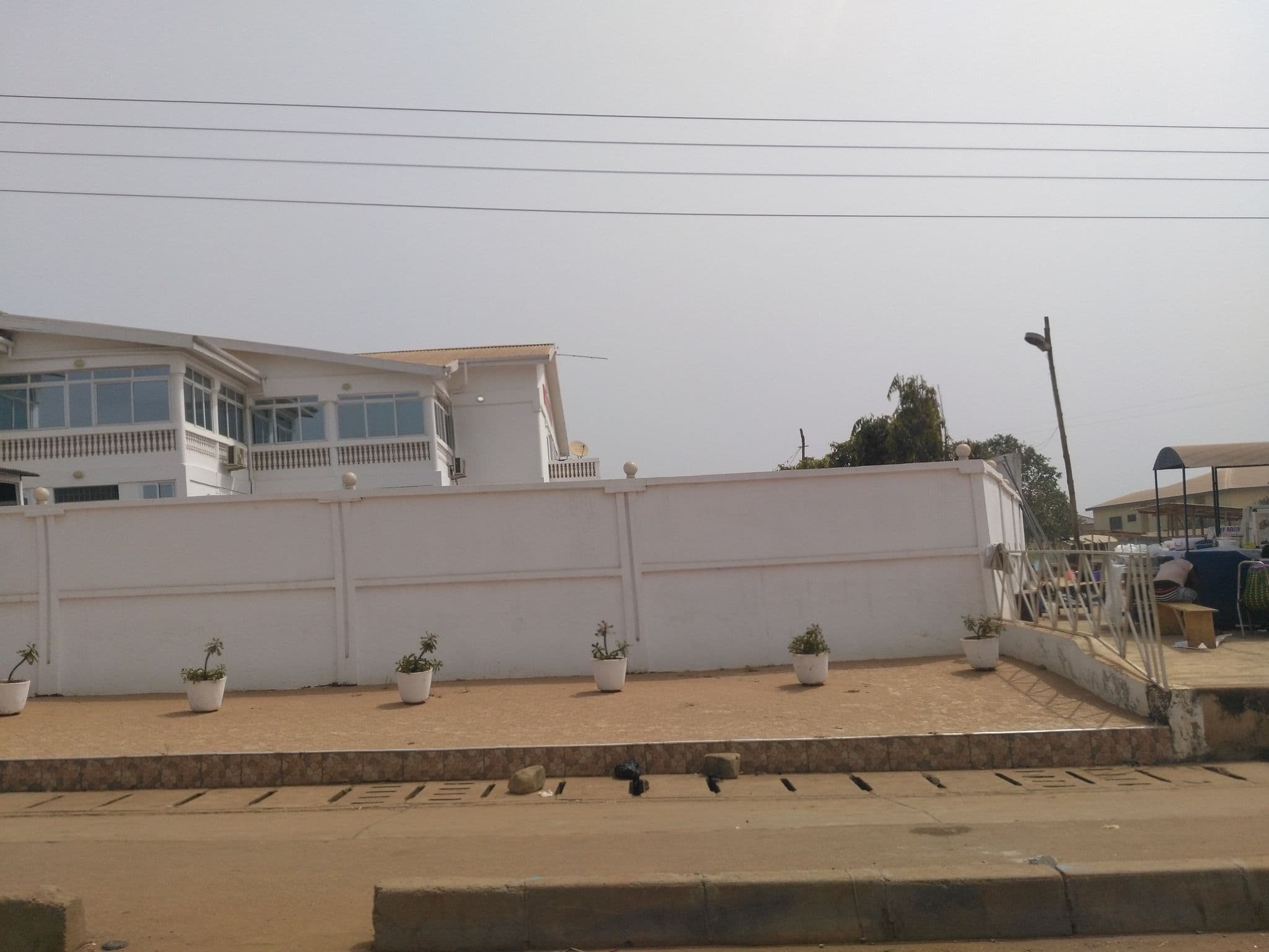 Street view near Beauty Queen Hotel, Kumasi