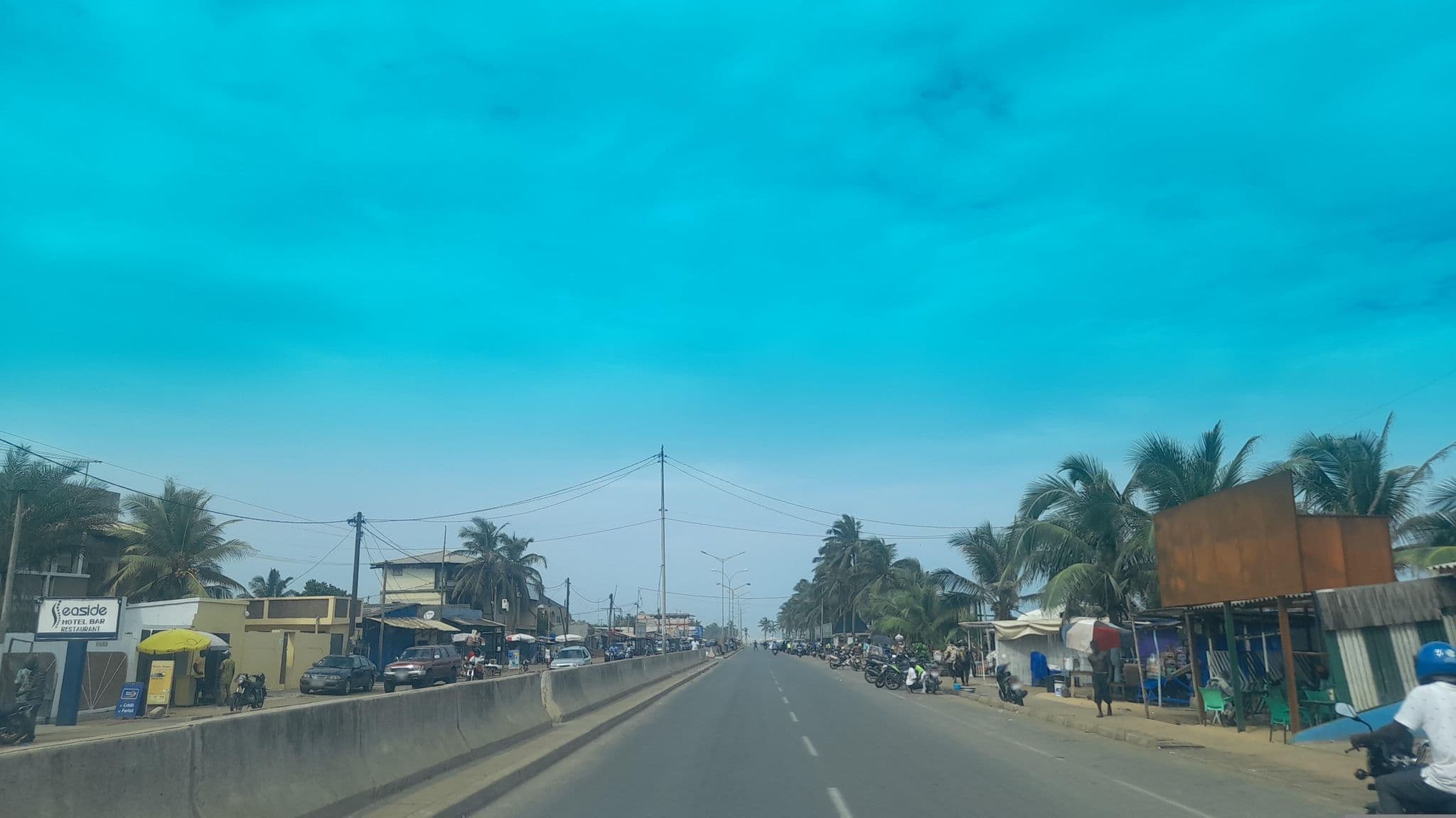 Street view near Seaside Hotel, Aflao — © agecet (CC BY-SA · Mapillary)