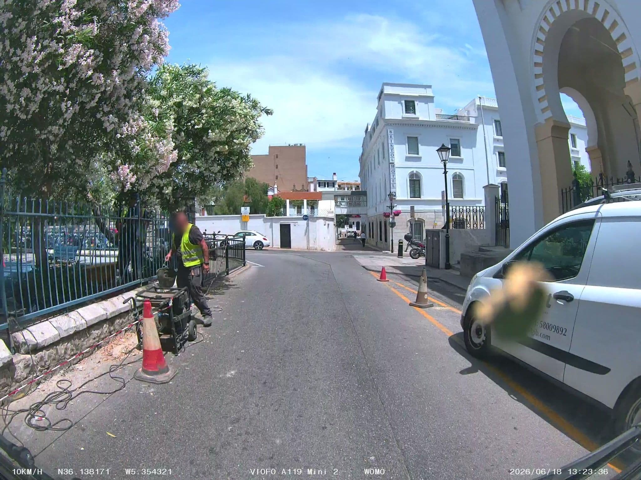 Street view near The Bristol Hotel, Sandpits — © soulcover (CC BY-SA · Mapillary)