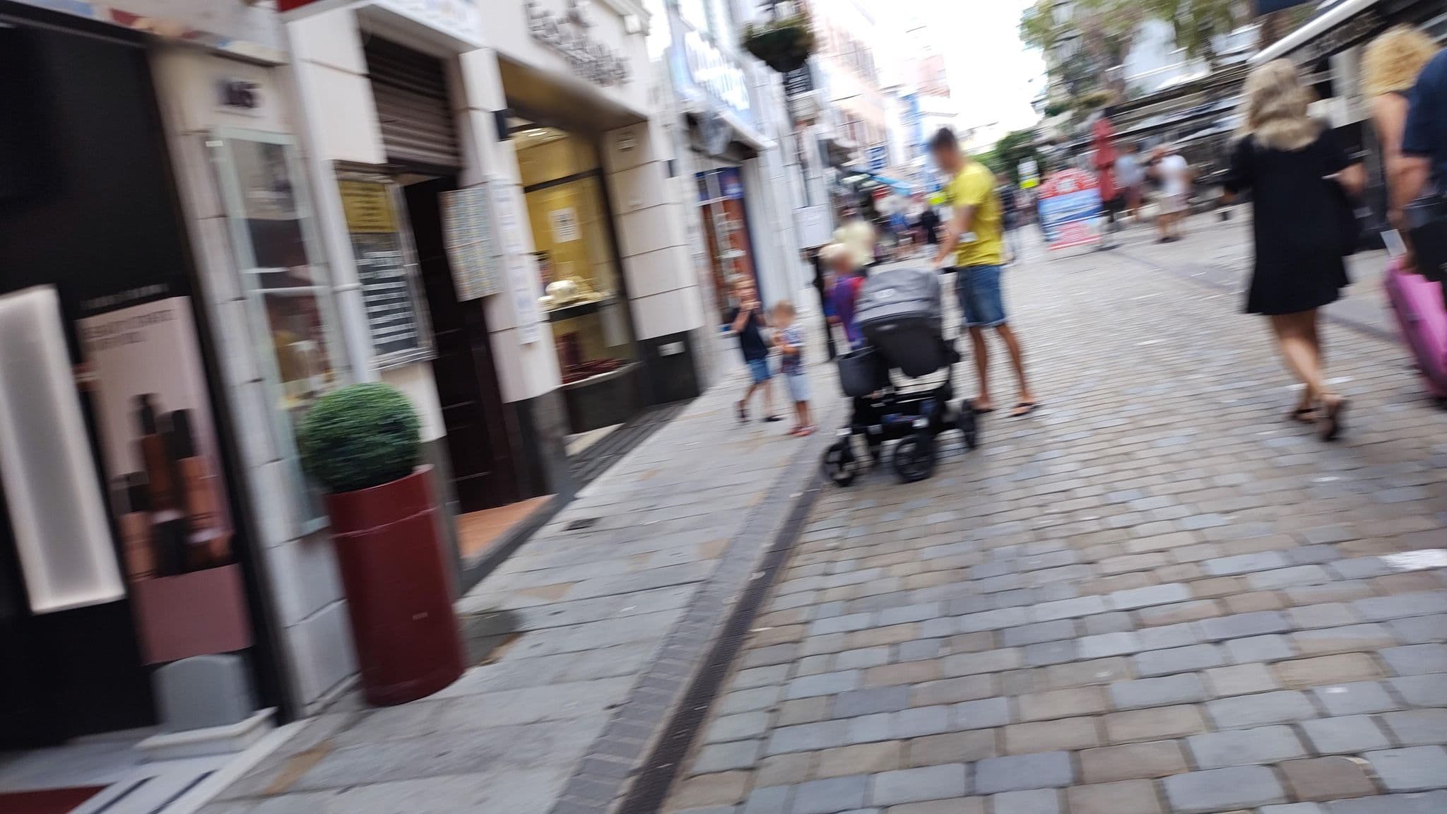 Street view near 150 Main Street, Sandpits — © rsandu (CC BY-SA · Mapillary)