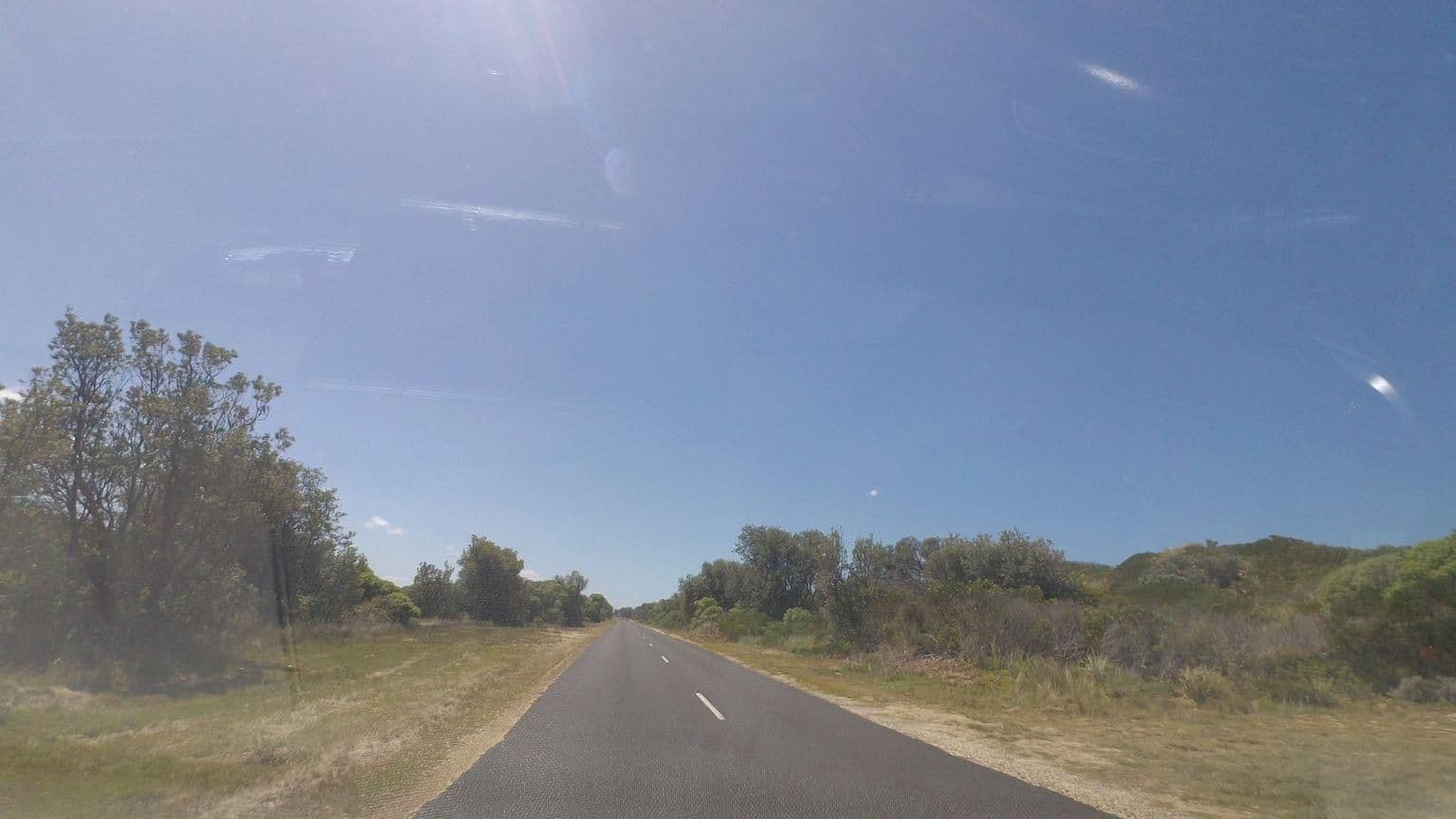 Street view near Golden Beach C19 Campingground, Sale — © mander (CC BY-SA · Mapillary)