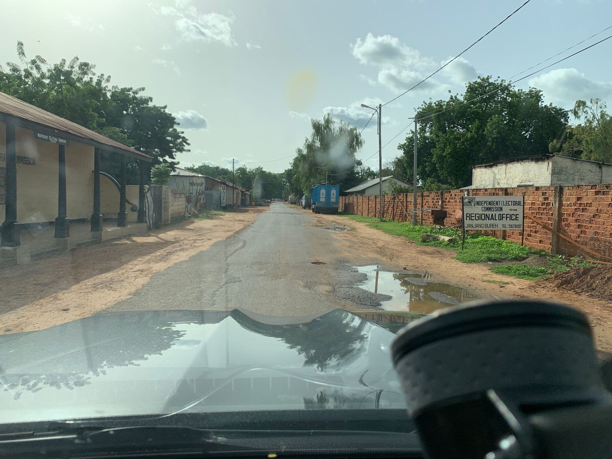 Street view near Happy Corner Lodge, Janjanbureh — © jamesmonday (CC BY-SA · Mapillary)