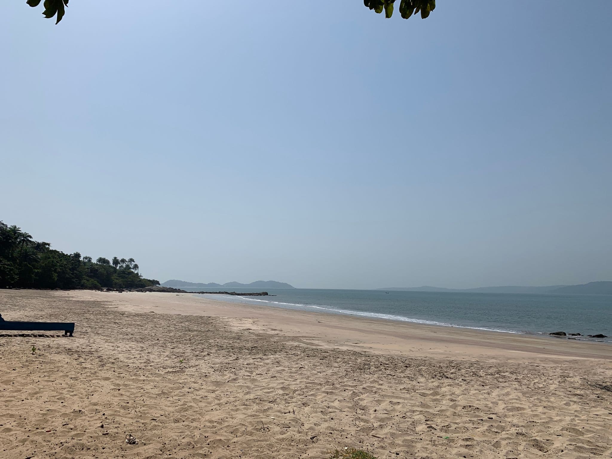Street view near club des vacances le bamana, Camayenne — © empty (CC BY-SA · Mapillary)