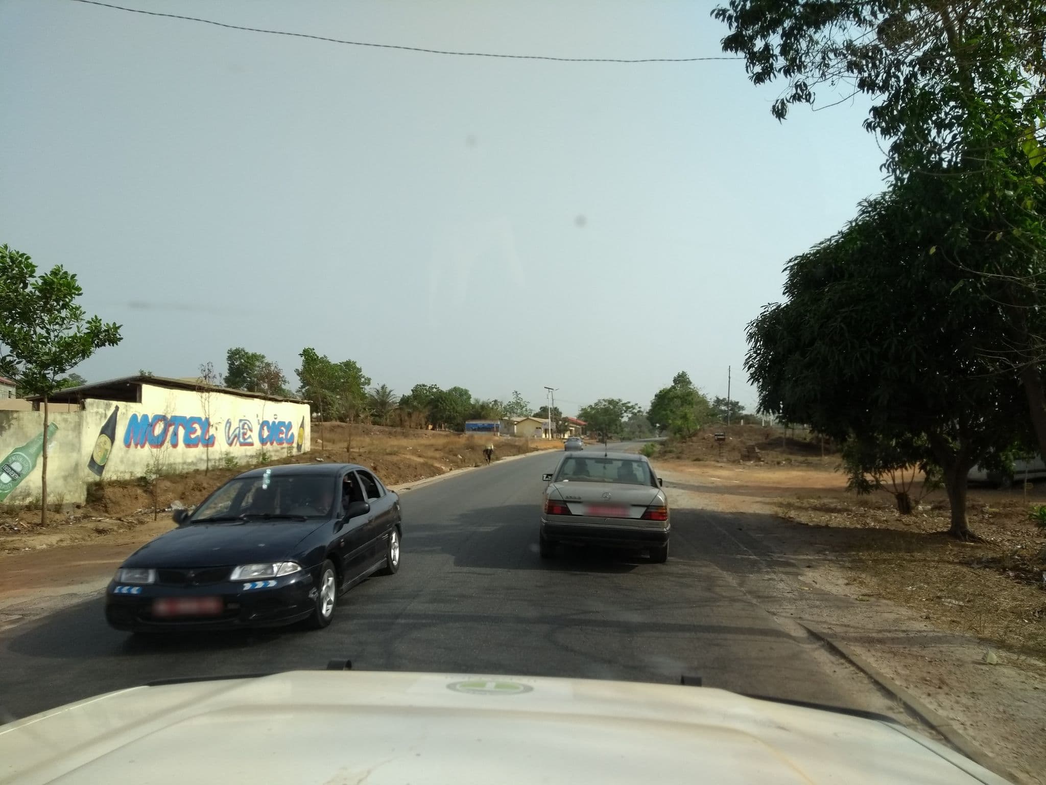 Street view near Motel le miel, Dubréka — © severingeo (CC BY-SA · Mapillary)