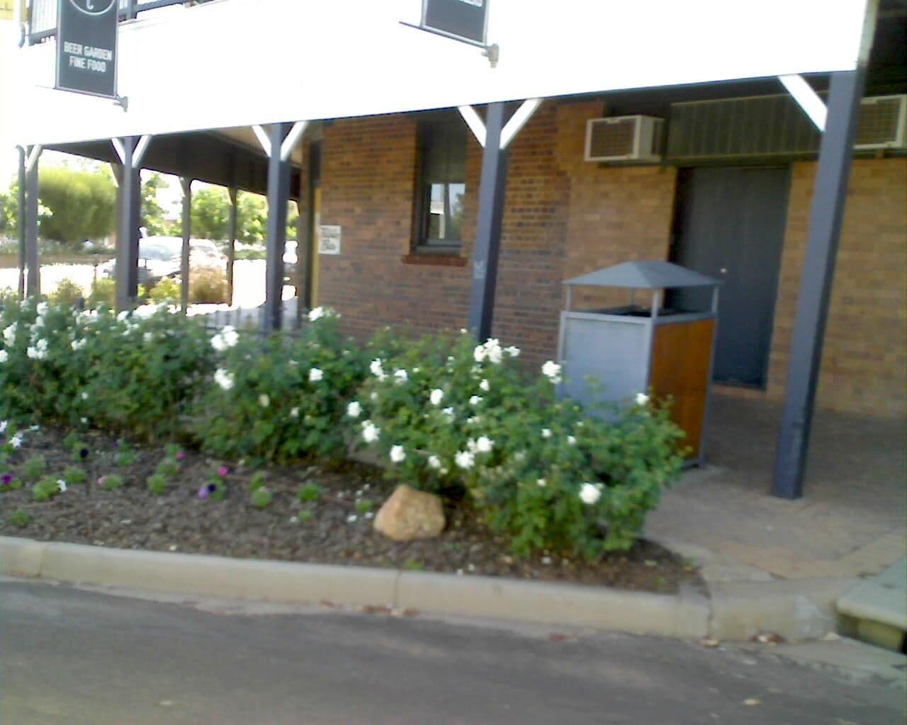 Street view near Hotel Cunnamulla, Cunnamulla — © bob3bob3 (CC BY-SA · Mapillary)