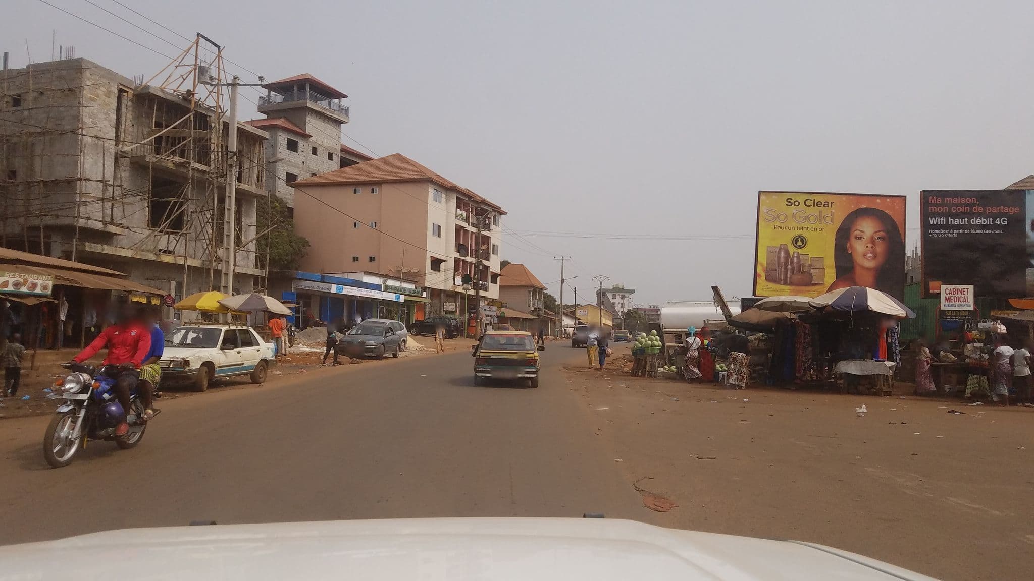 Street view near Motel Uranus, Dixinn — © ismaeldiarria (CC BY-SA · Mapillary)