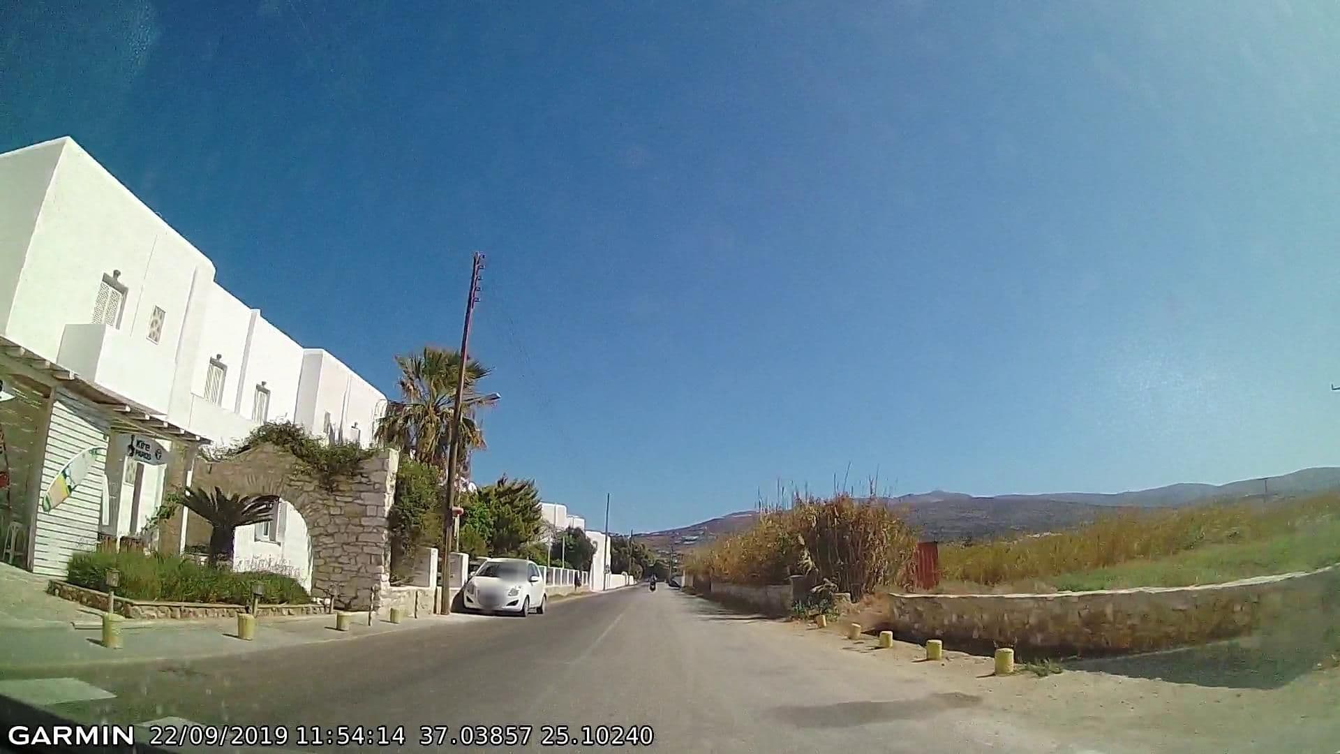 Street view near Holiday Sun Hotel, Páros — © pppetros (CC BY-SA · Mapillary)