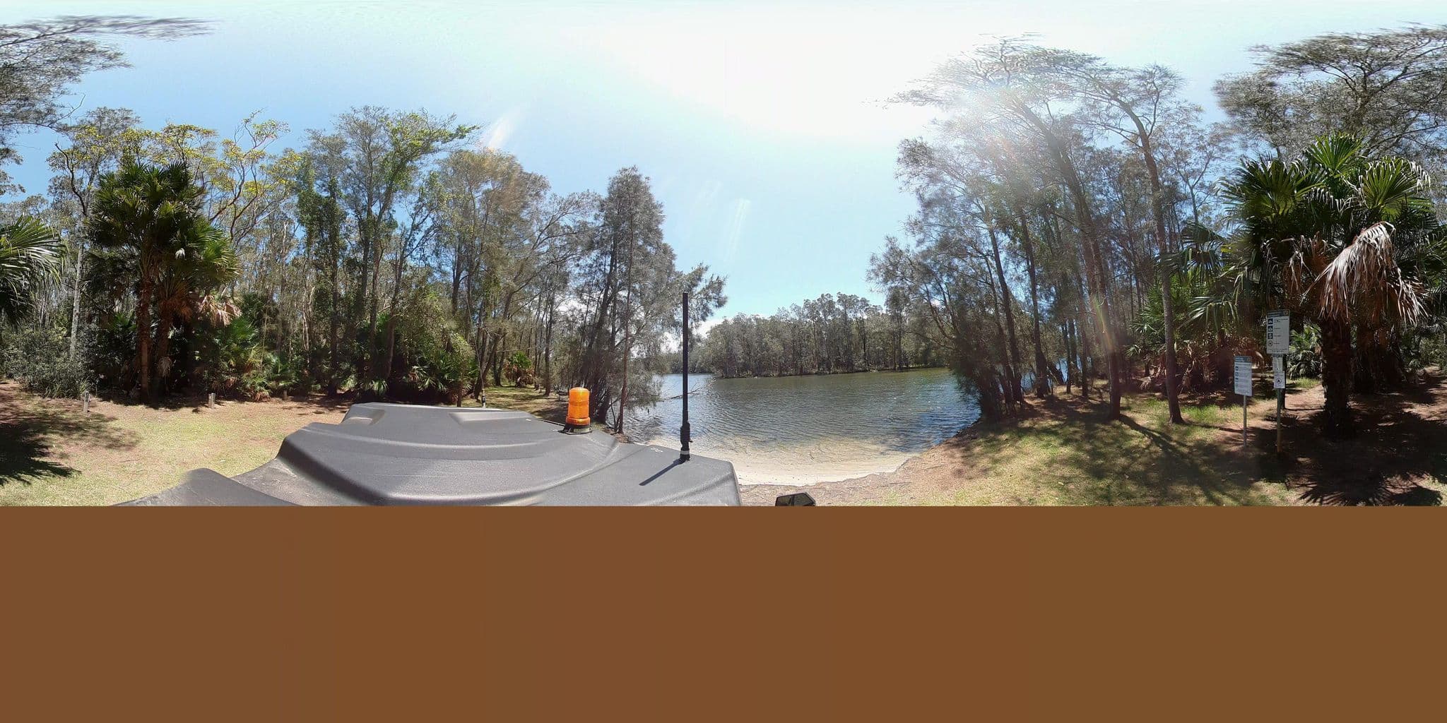 Street view near Brambles Green, Hawks Nest — © Eucalyptus (CC BY-SA · Mapillary)