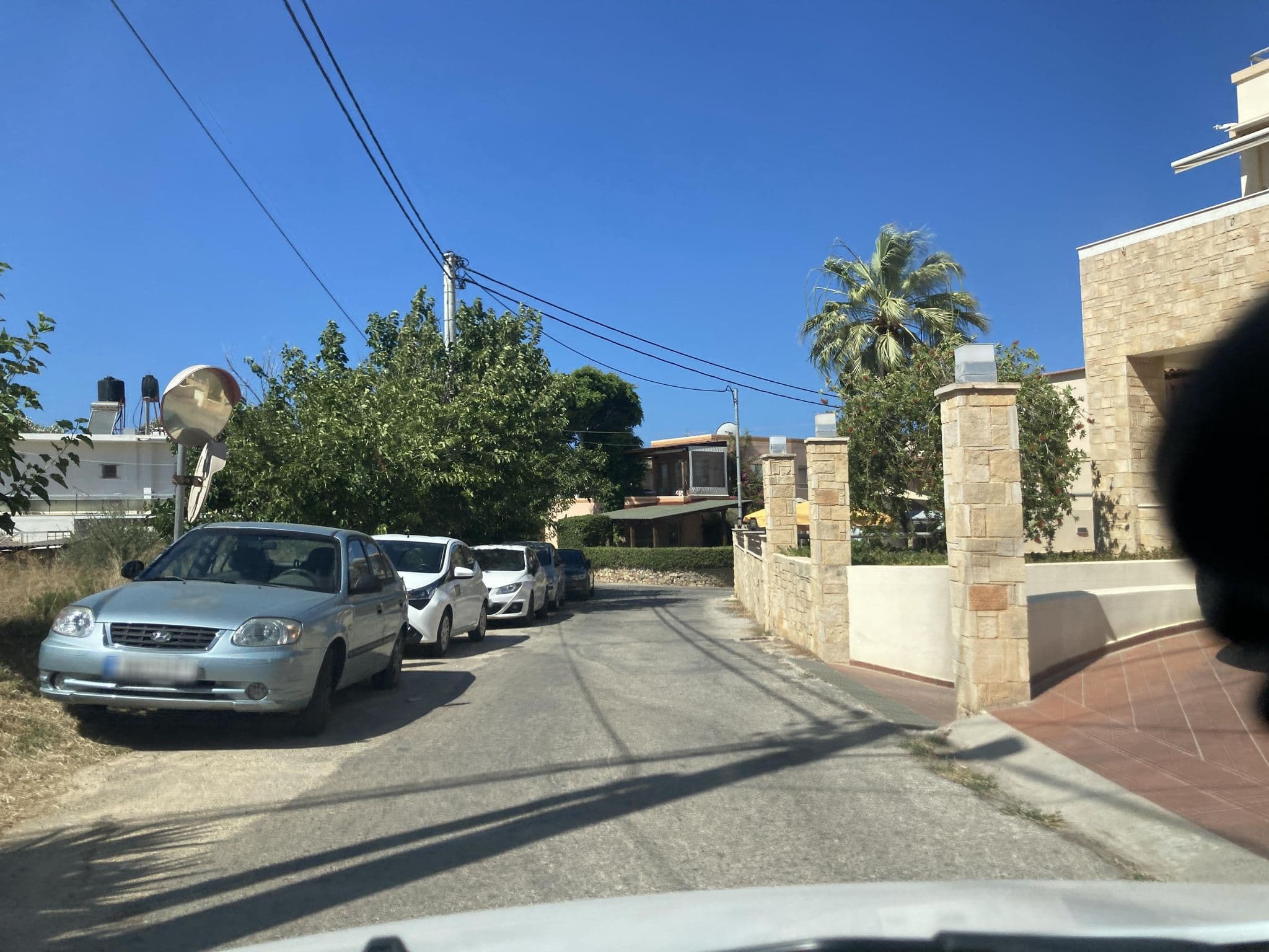 Street view near Melia Studios, Darátsos — © fod (CC BY-SA · Mapillary)