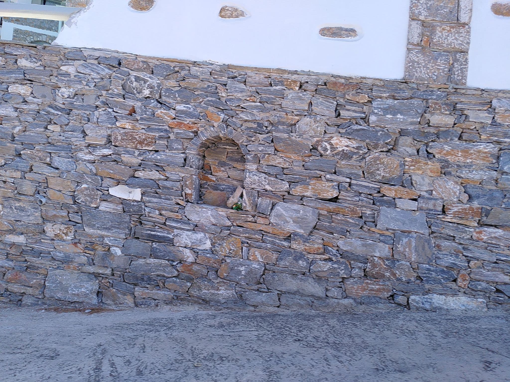 Street view near Filoxenia, Filótion — © kibour (CC BY-SA · Mapillary)