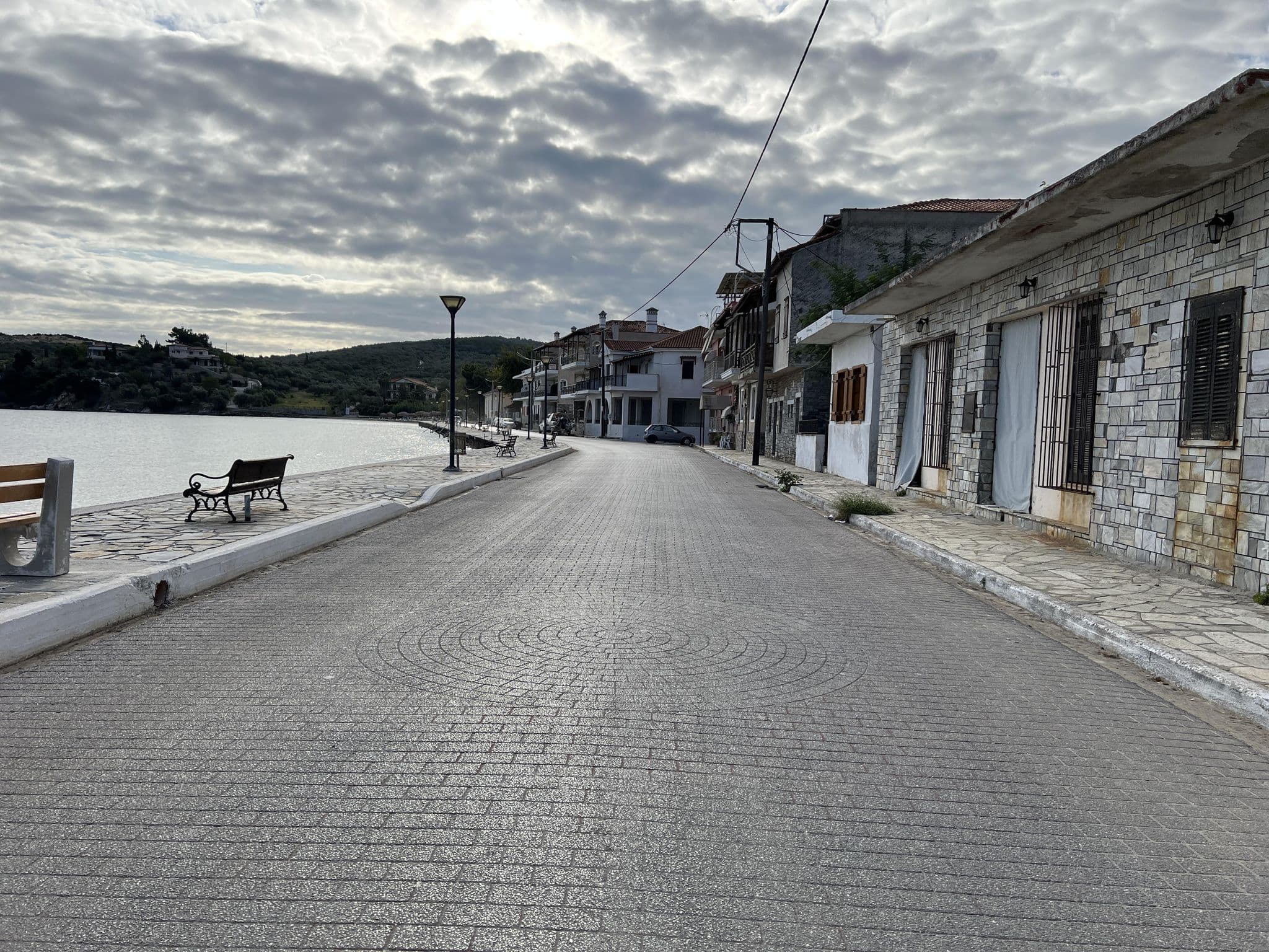 Street view near Amalia Hotel, Soúrpi — © walkerb10 (CC BY-SA · Mapillary)