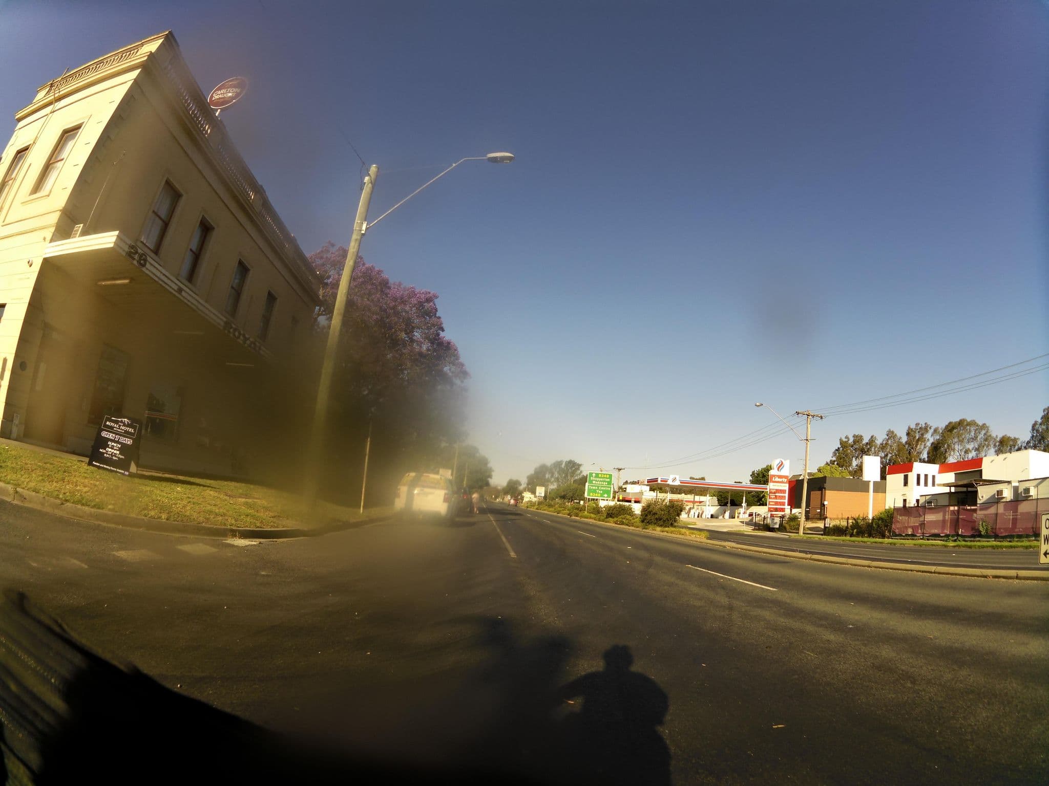 Street view near Royal Hotel, Seymour — © skillsy (CC BY-SA · Mapillary)