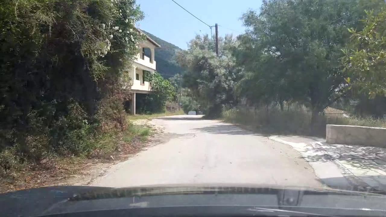 Street view near Rouda Village, Nidhríon — © roadroid (CC BY-SA · Mapillary)