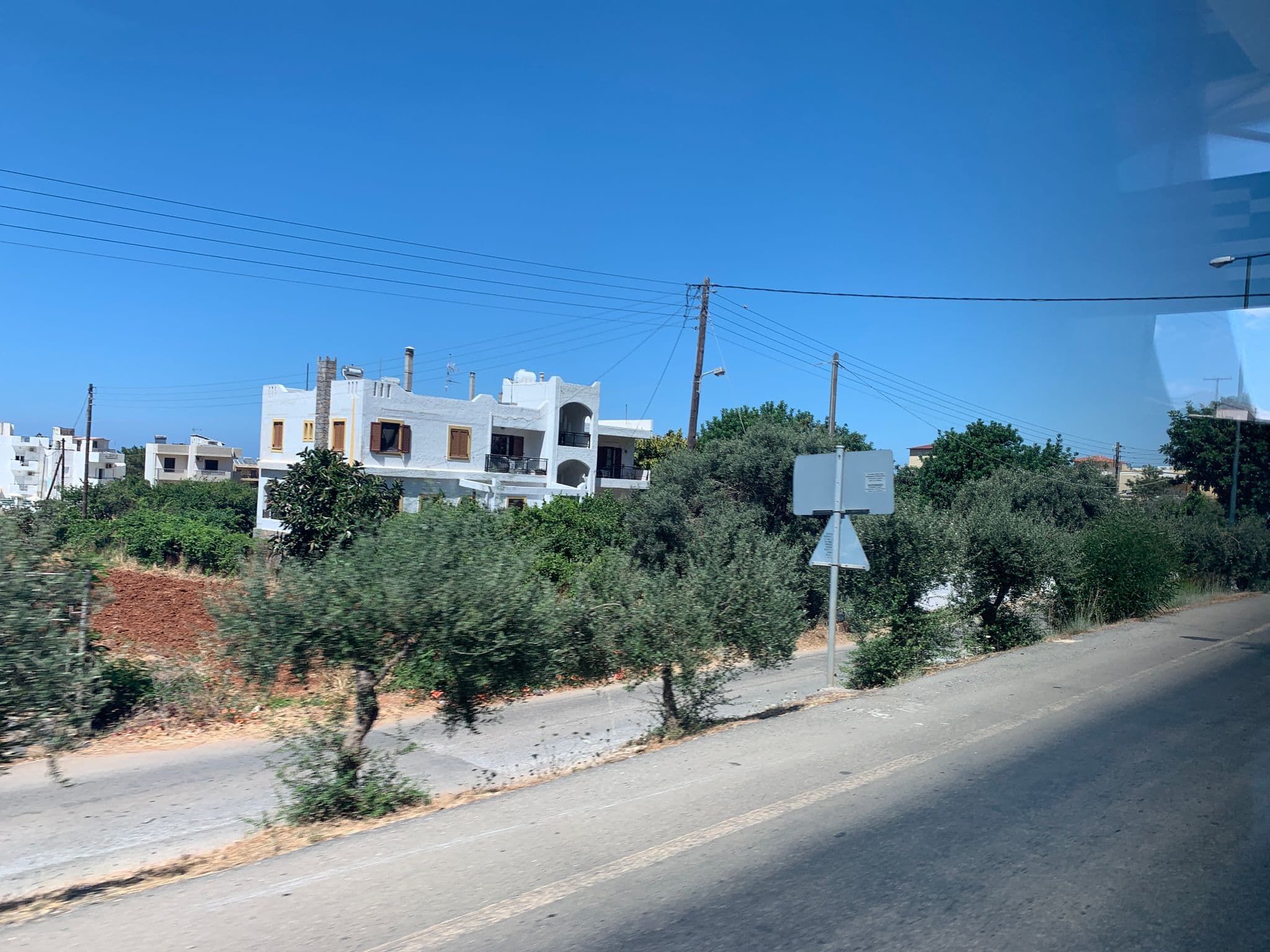 Street view near Iraklis, Stalís — © chicc0 (CC BY-SA · Mapillary)
