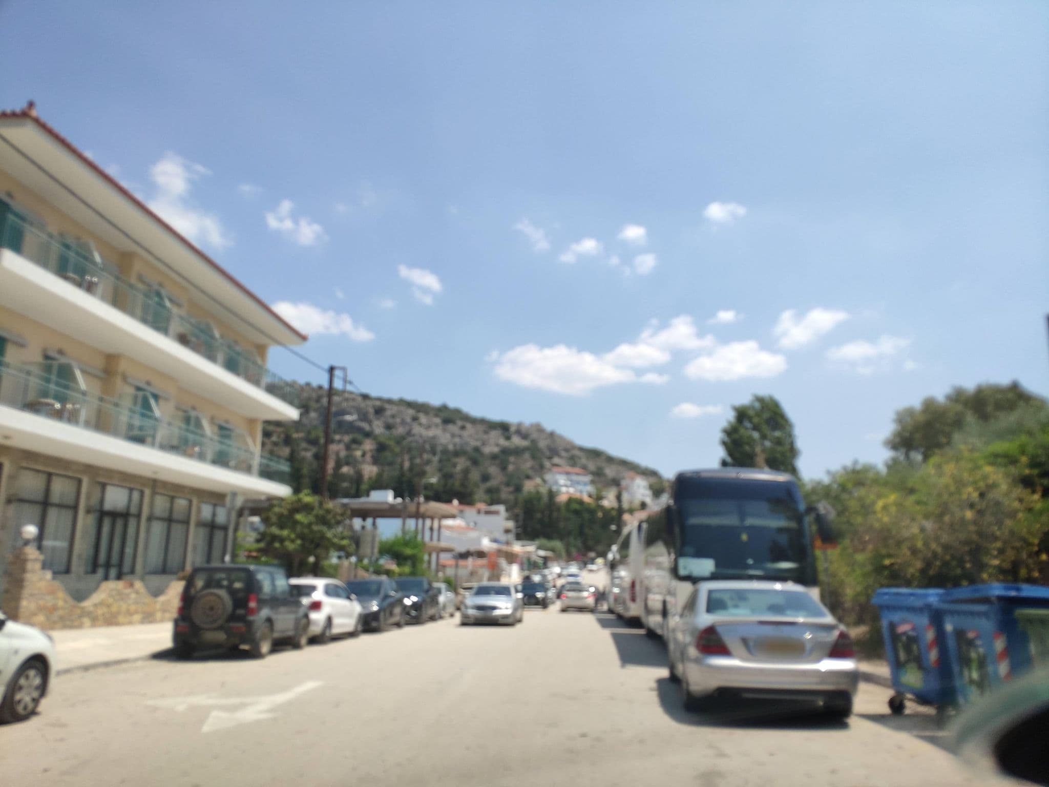 Street view near Esperia, Tolón — © pppetros (CC BY-SA · Mapillary)