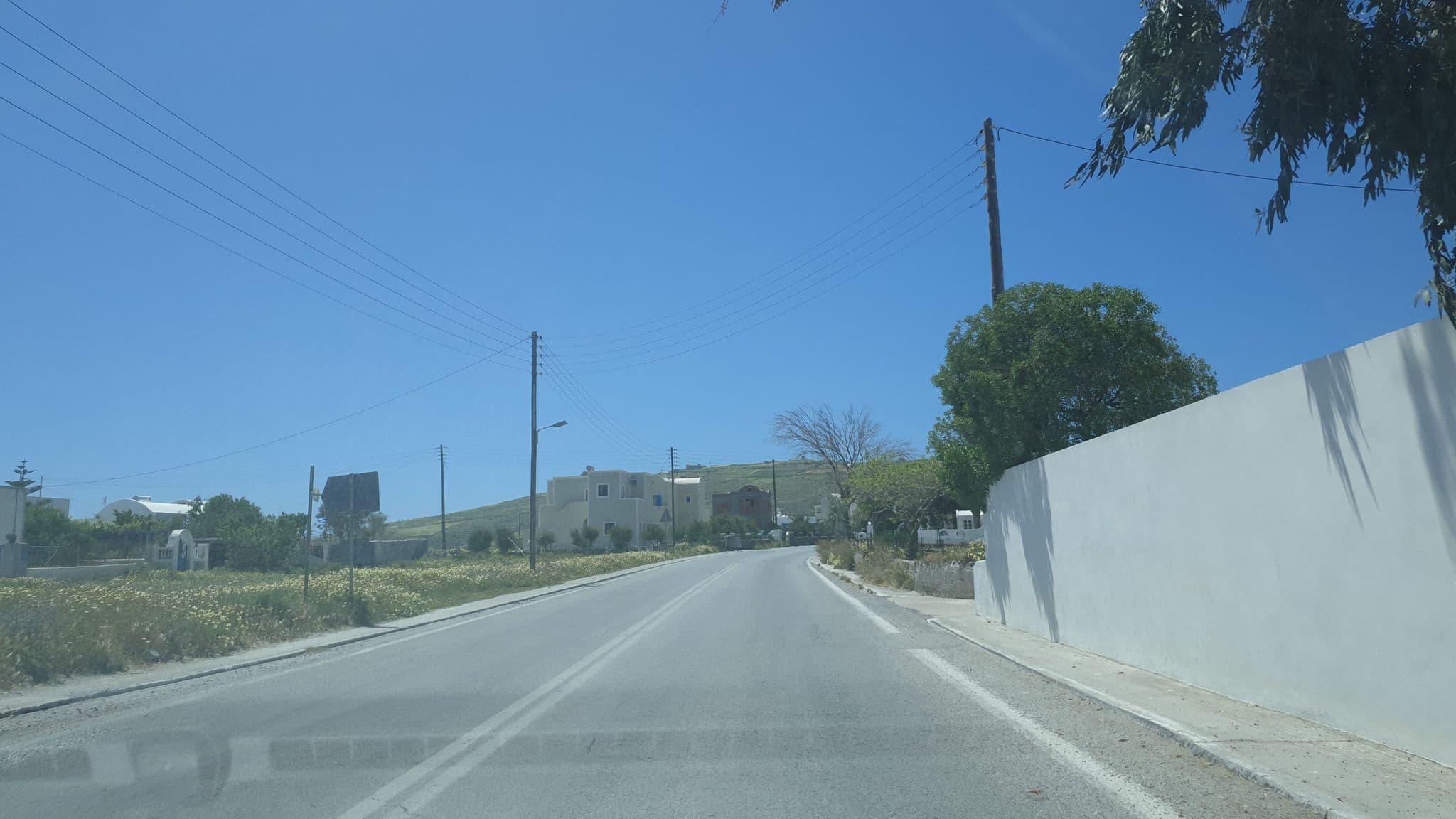 Street view near Helen, Emporeío — © giannis (CC BY-SA · Mapillary)