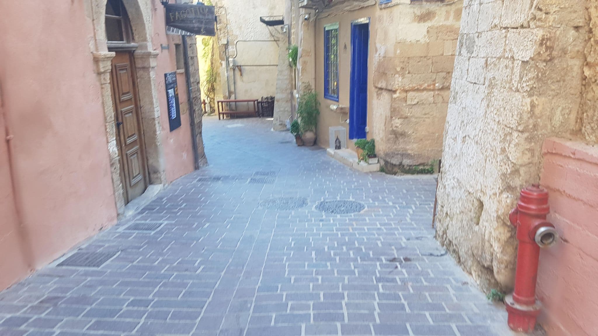 Street view near Fagotto rooms, Chaniá — © dsmm (CC BY-SA · Mapillary)