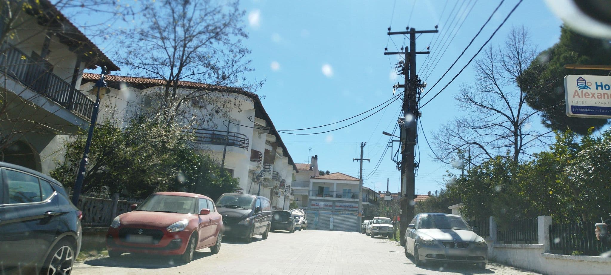Street view near Alexander **, Pefkochóri — © neau (CC BY-SA · Mapillary)