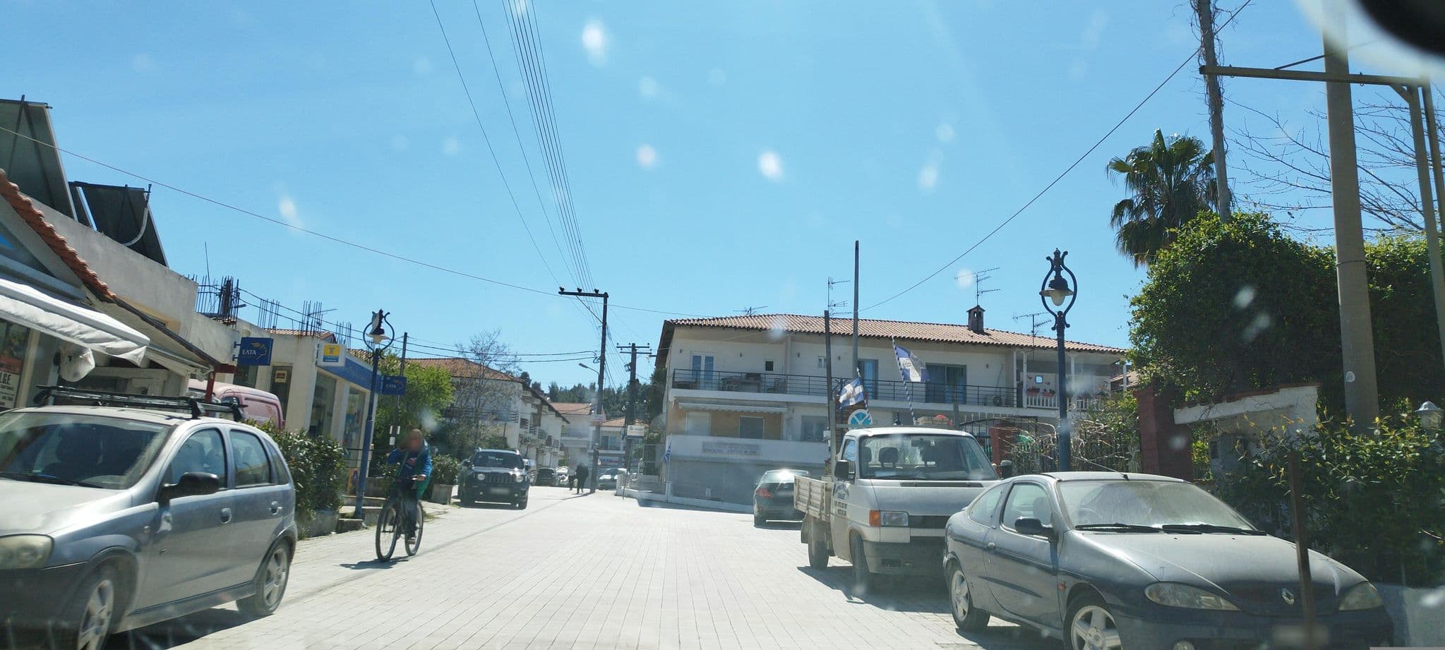 Street view near Dimitra, Pefkochóri — © neau (CC BY-SA · Mapillary)