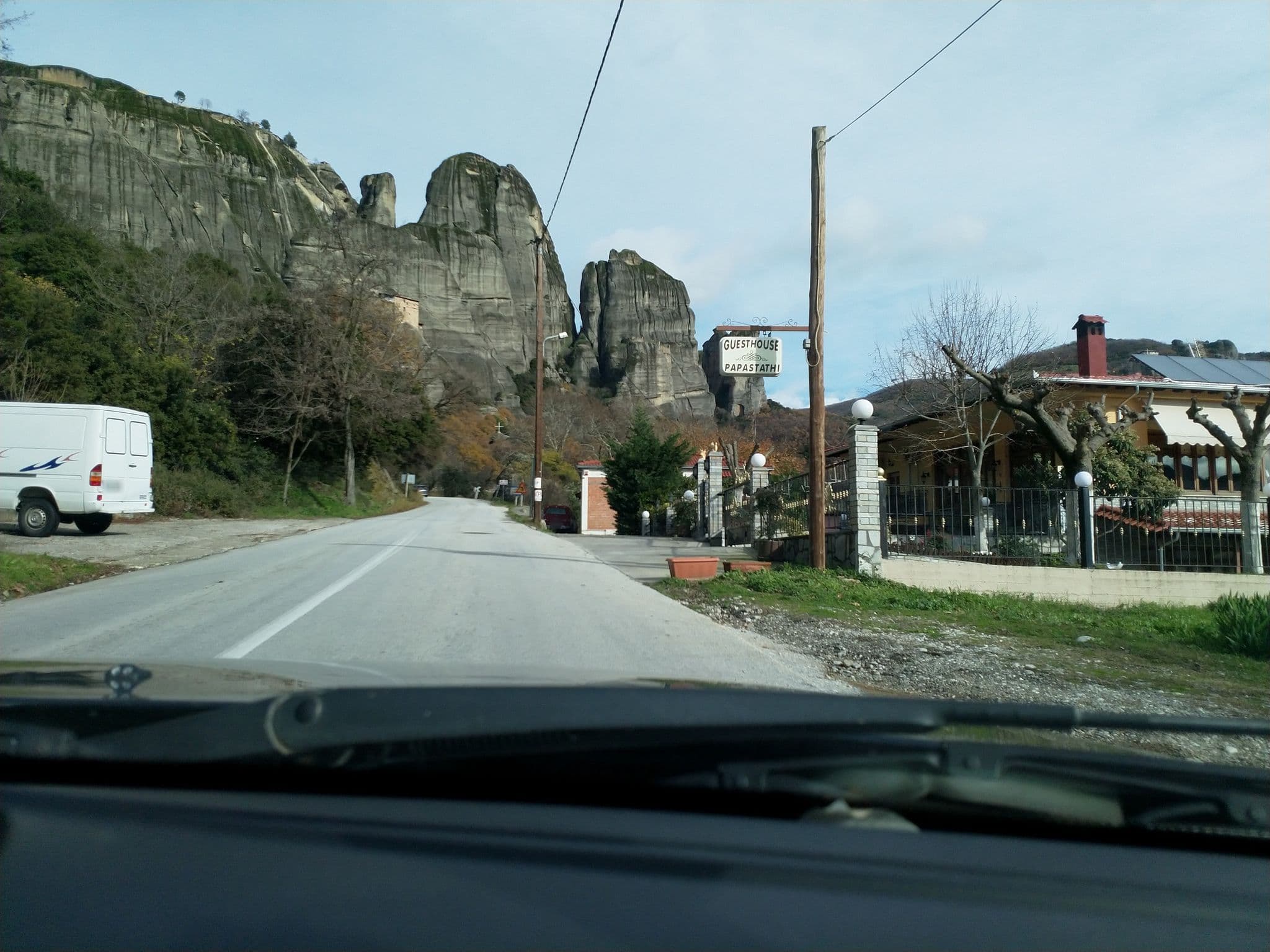 Street view near Guesthouse Papastathis, Kastráki — © grkpete (CC BY-SA · Mapillary)