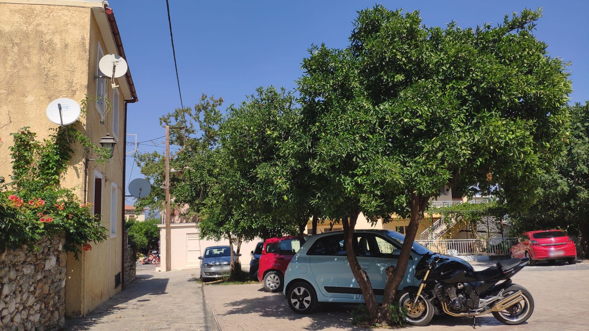 Street view near Mystras Inn, Mystrás — © pppetros (CC BY-SA · Mapillary)