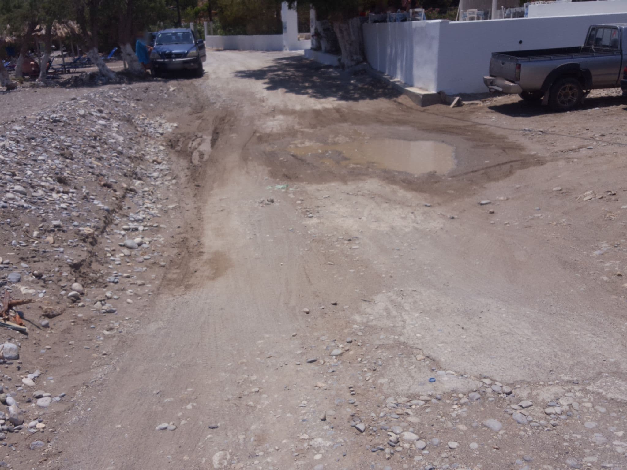 Street view near Avra Palm Studios, Kentrí — © el_matador_69 (CC BY-SA · Mapillary)